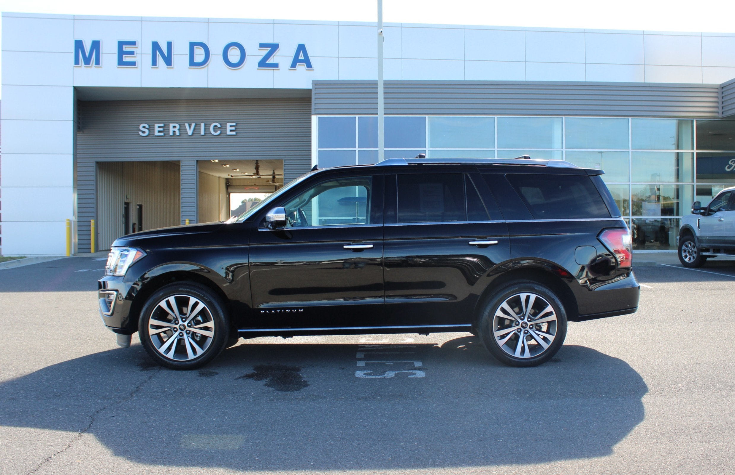 2020 Ford Expedition Platinum's photo