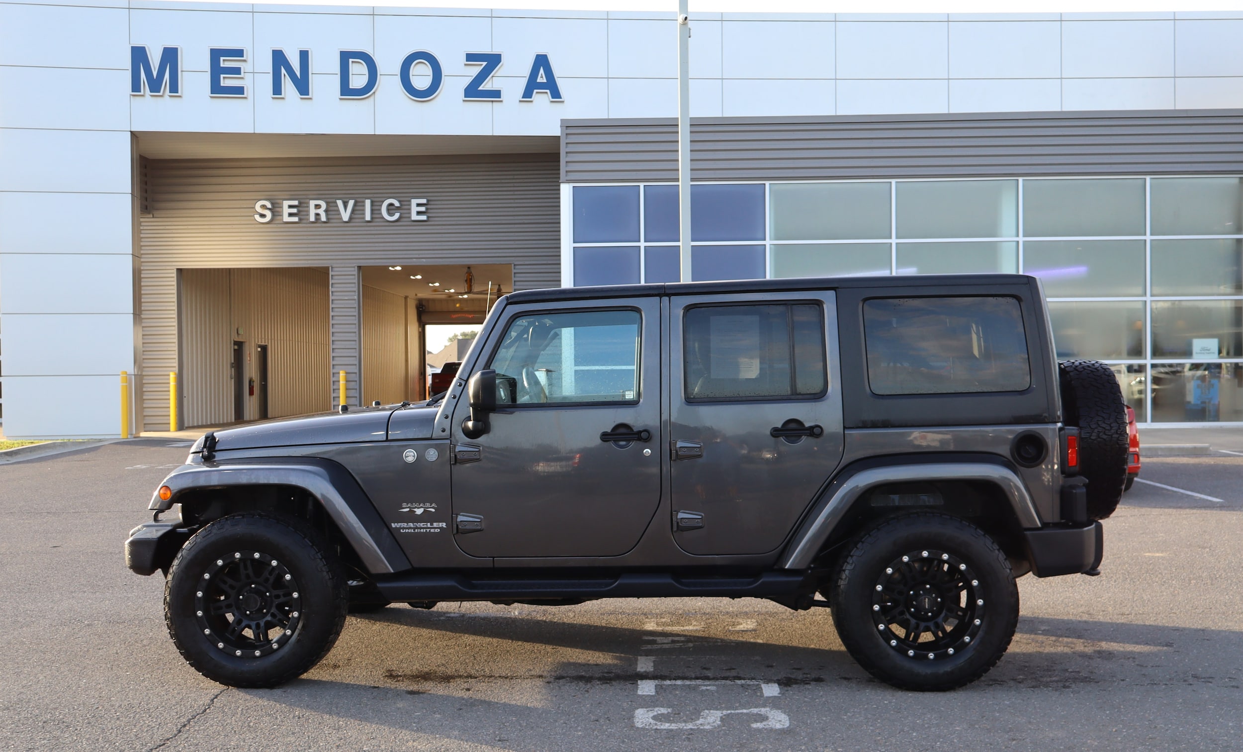 2016 Jeep Wrangler Sahara's photo