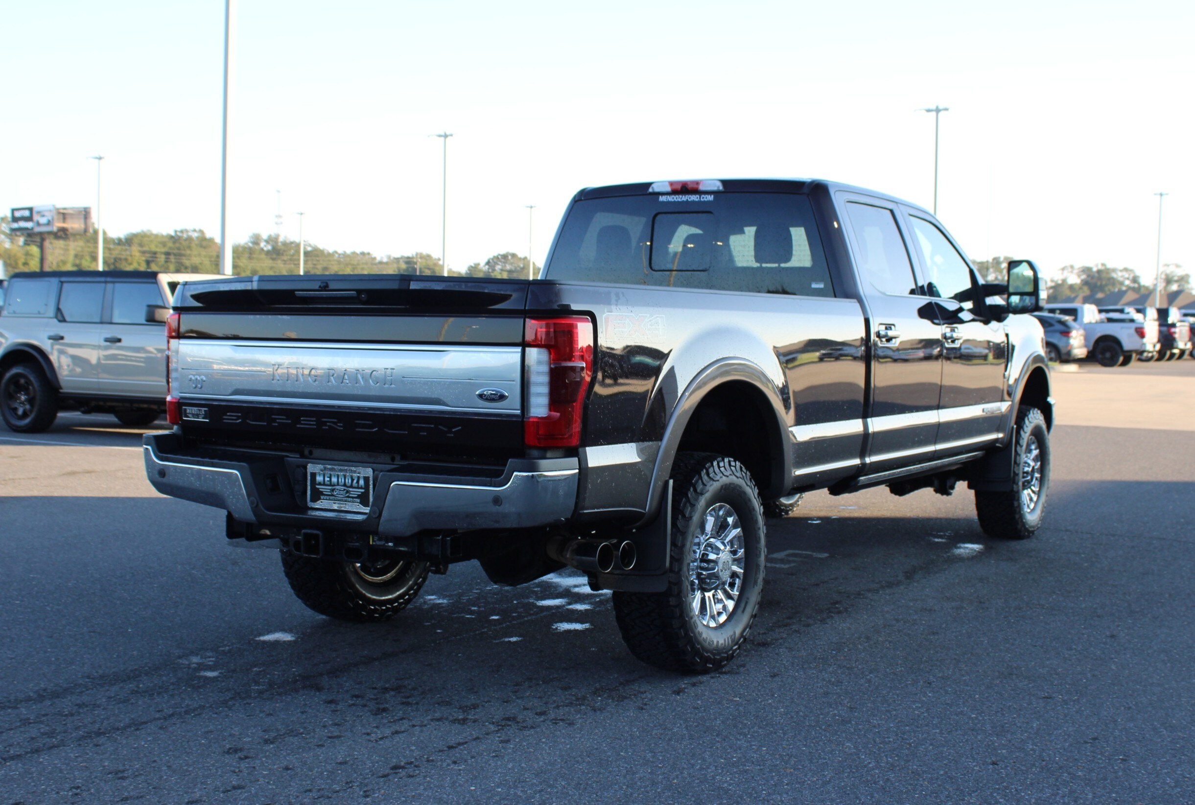 2019 Ford F-350 King Ranch photo 3