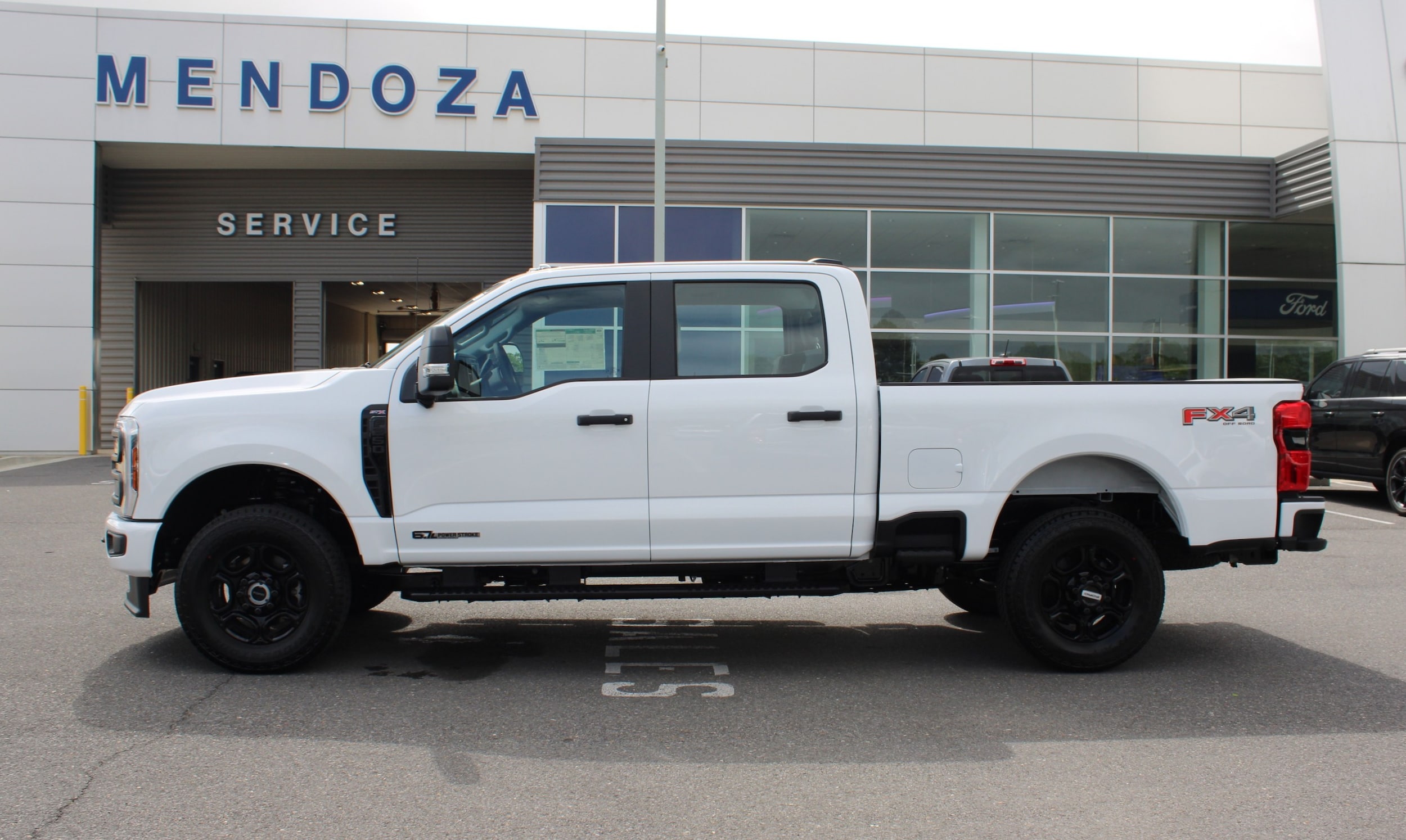 2025 Ford F-250 Super Duty XL's photo