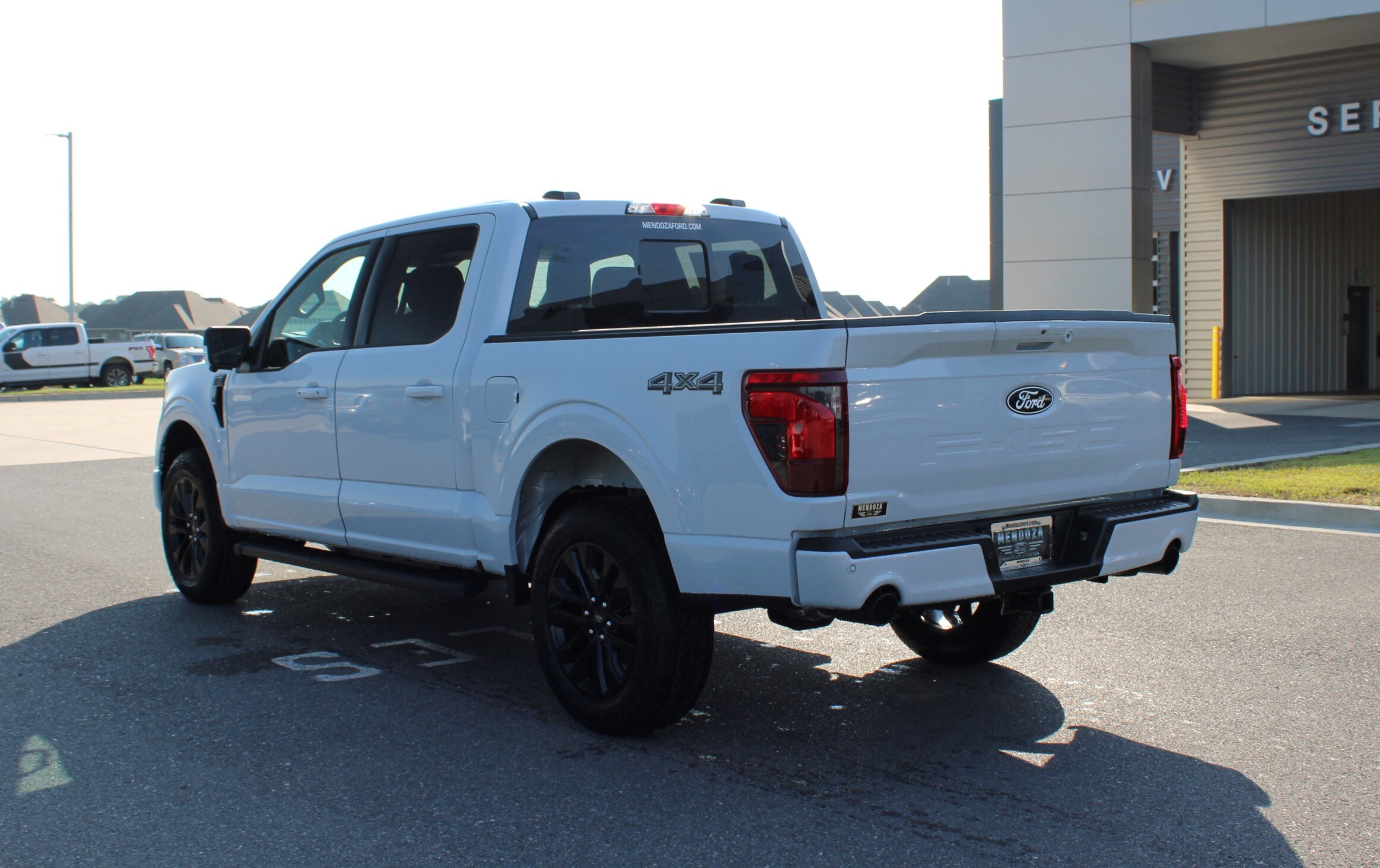 2025 Ford F-150 XLT photo 2