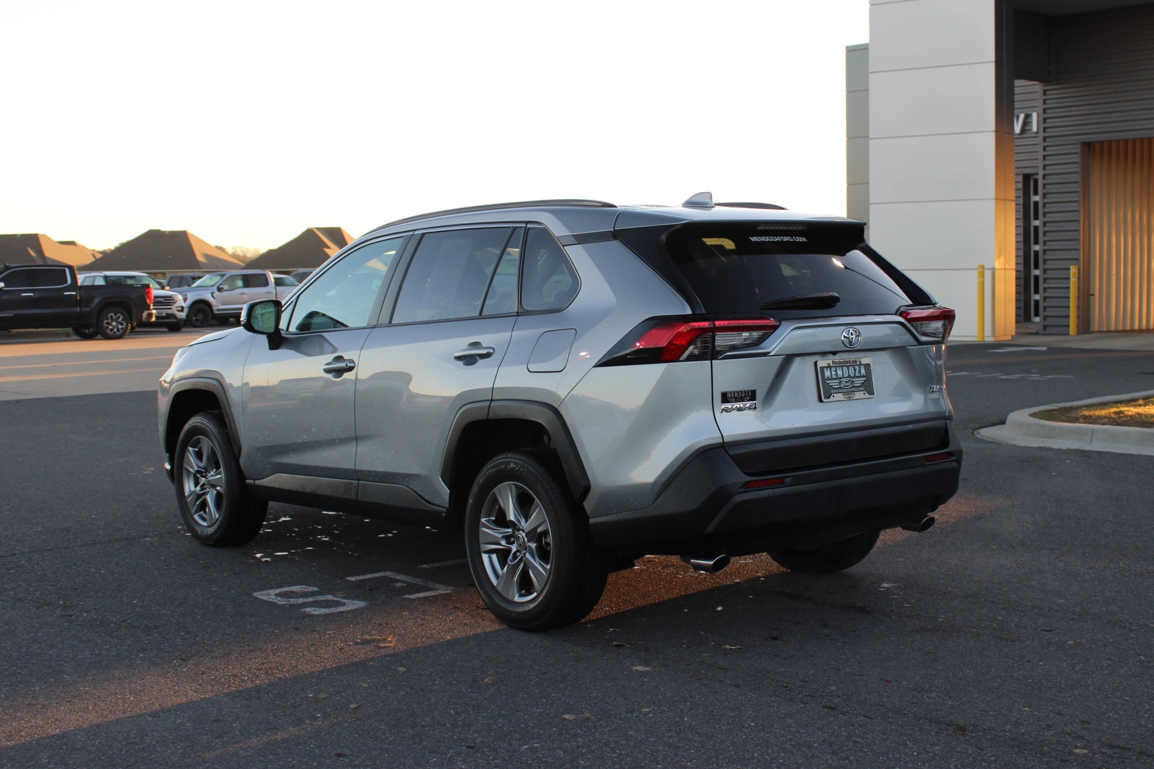 Used 2024 Toyota RAV4 XLE with VIN 2T3W1RFV5RW328148 for sale in Northfield, Minnesota