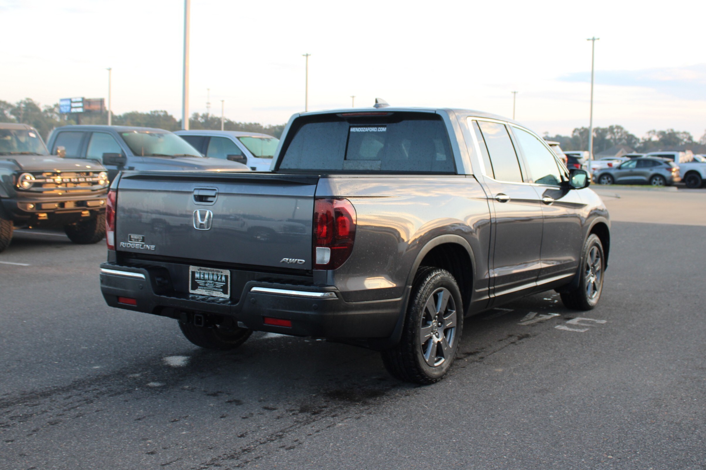 2020 Honda Ridgeline RTL-E photo 3