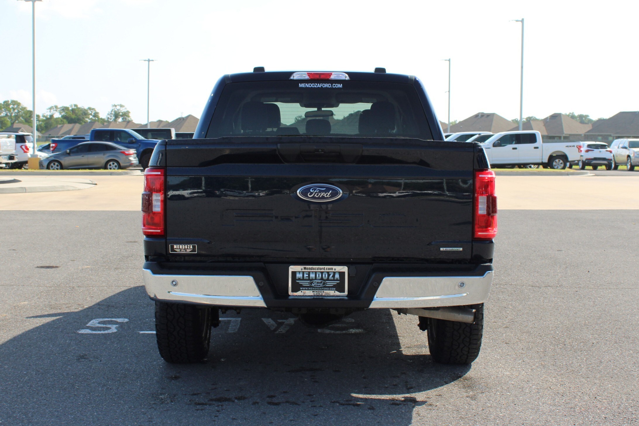 2023 Ford F-150 XLT photo 3