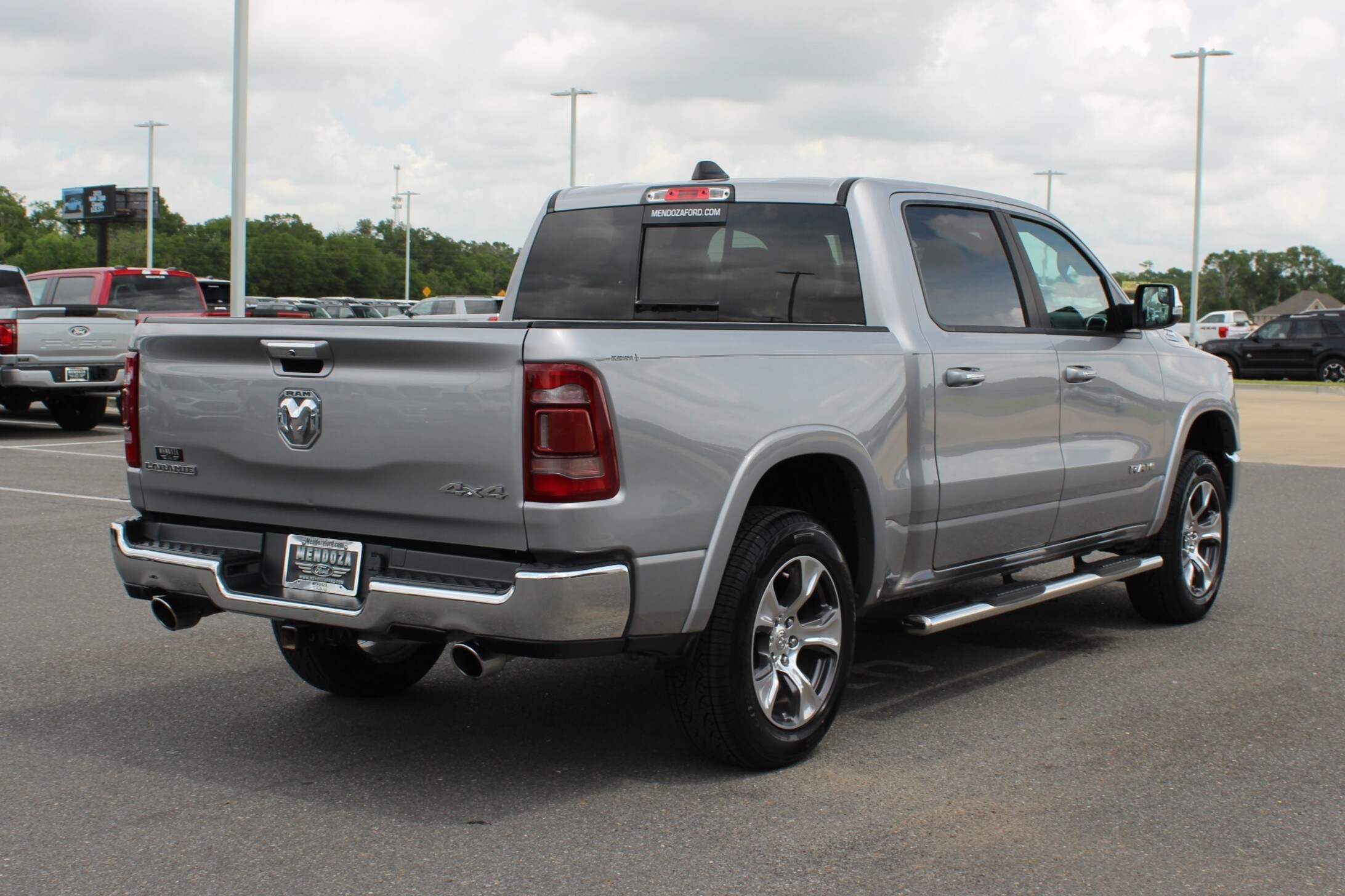 2022 Ram 1500 Laramie photo 4