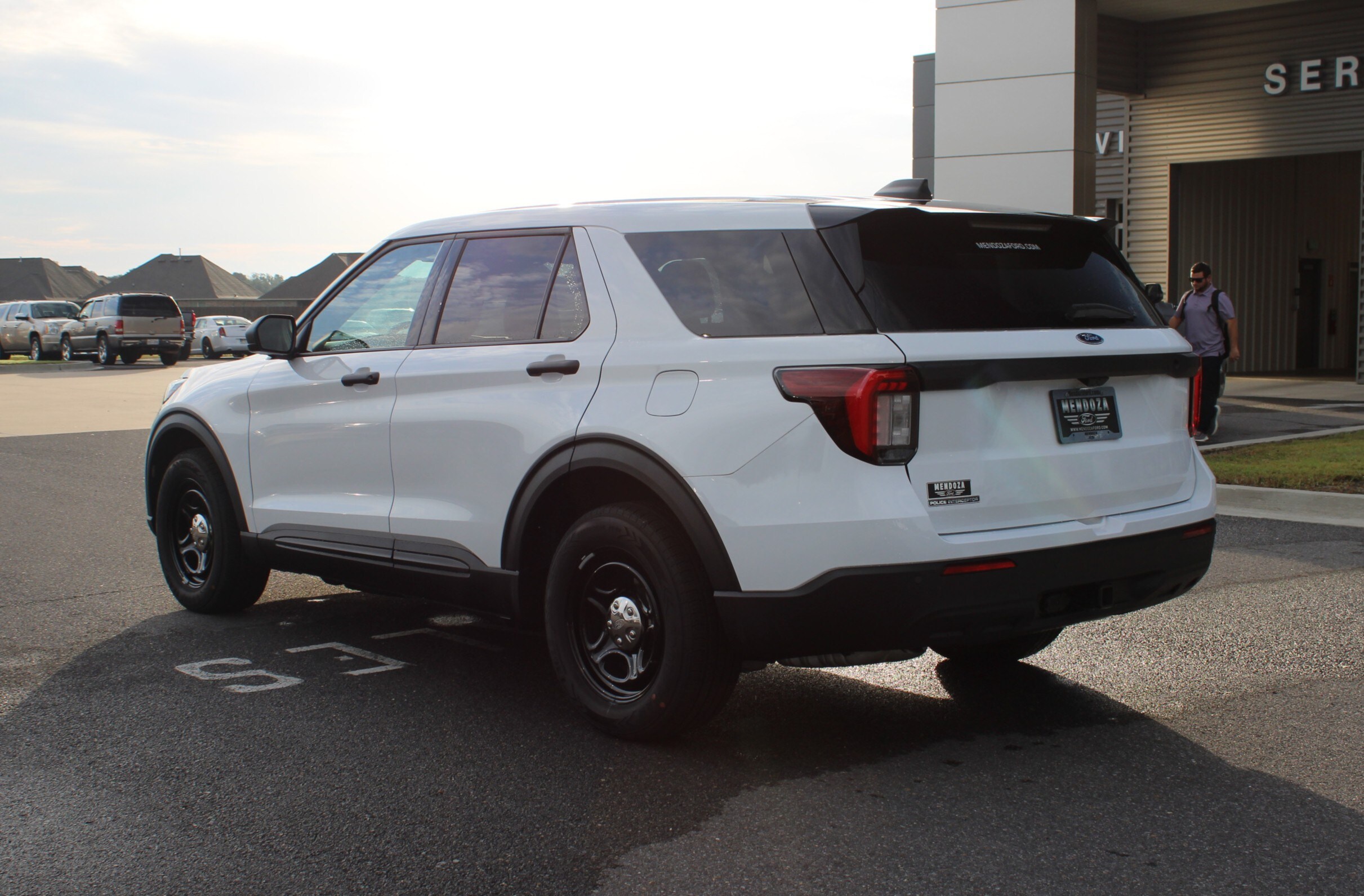 2025 Ford Explorer photo 2