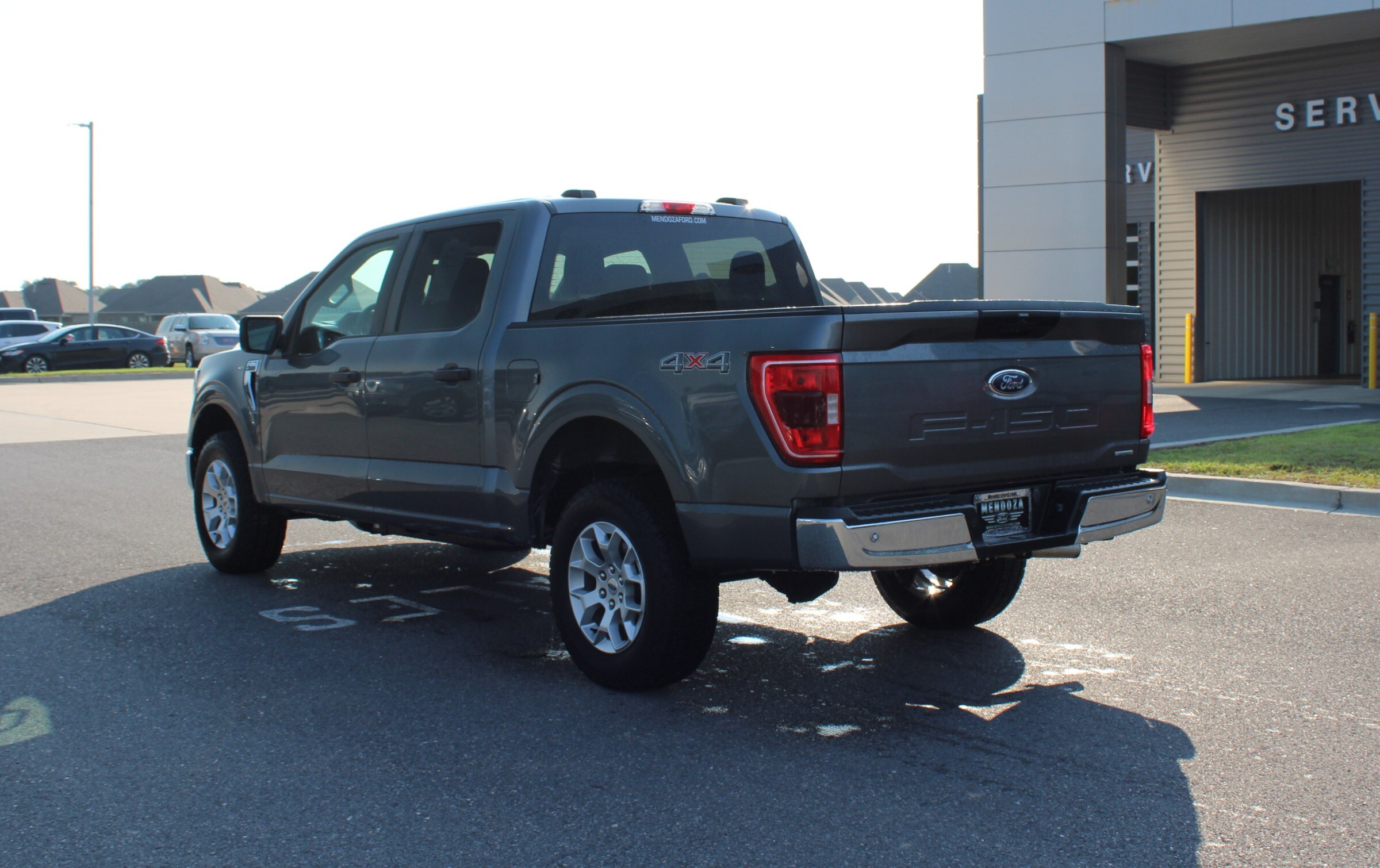 2023 Ford F-150 XLT photo 2