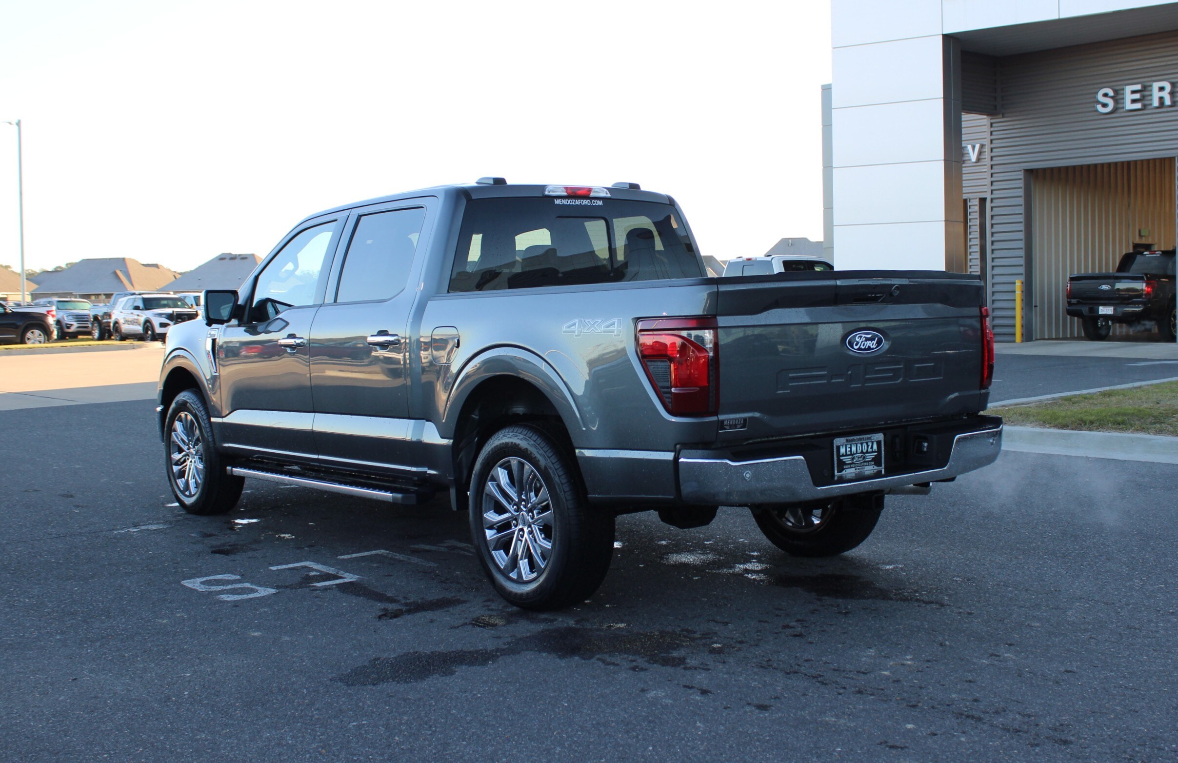 2025 Ford F-150 XLT photo 2