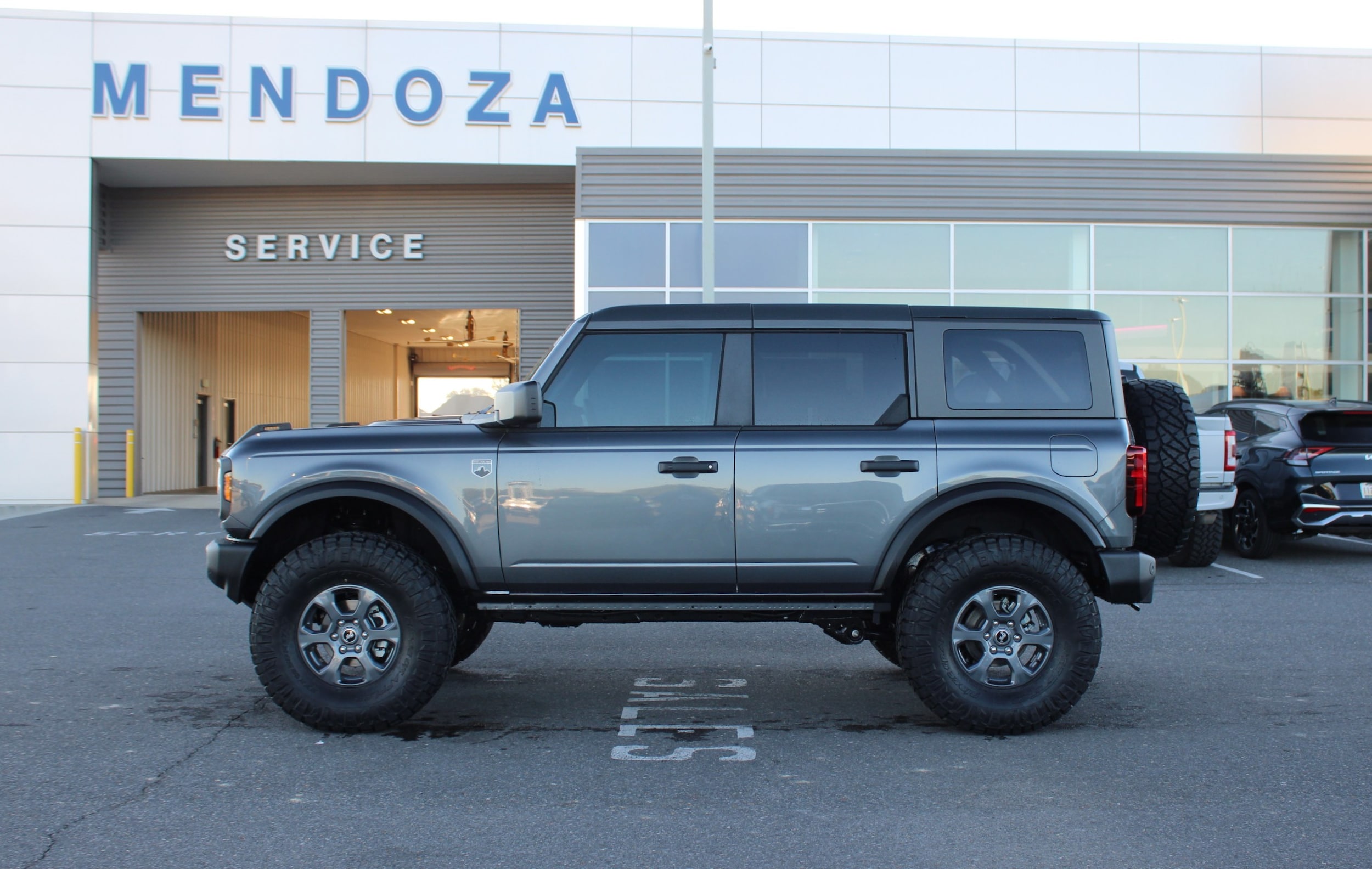 2025 Ford Bronco 4-Door Big Bend's photo
