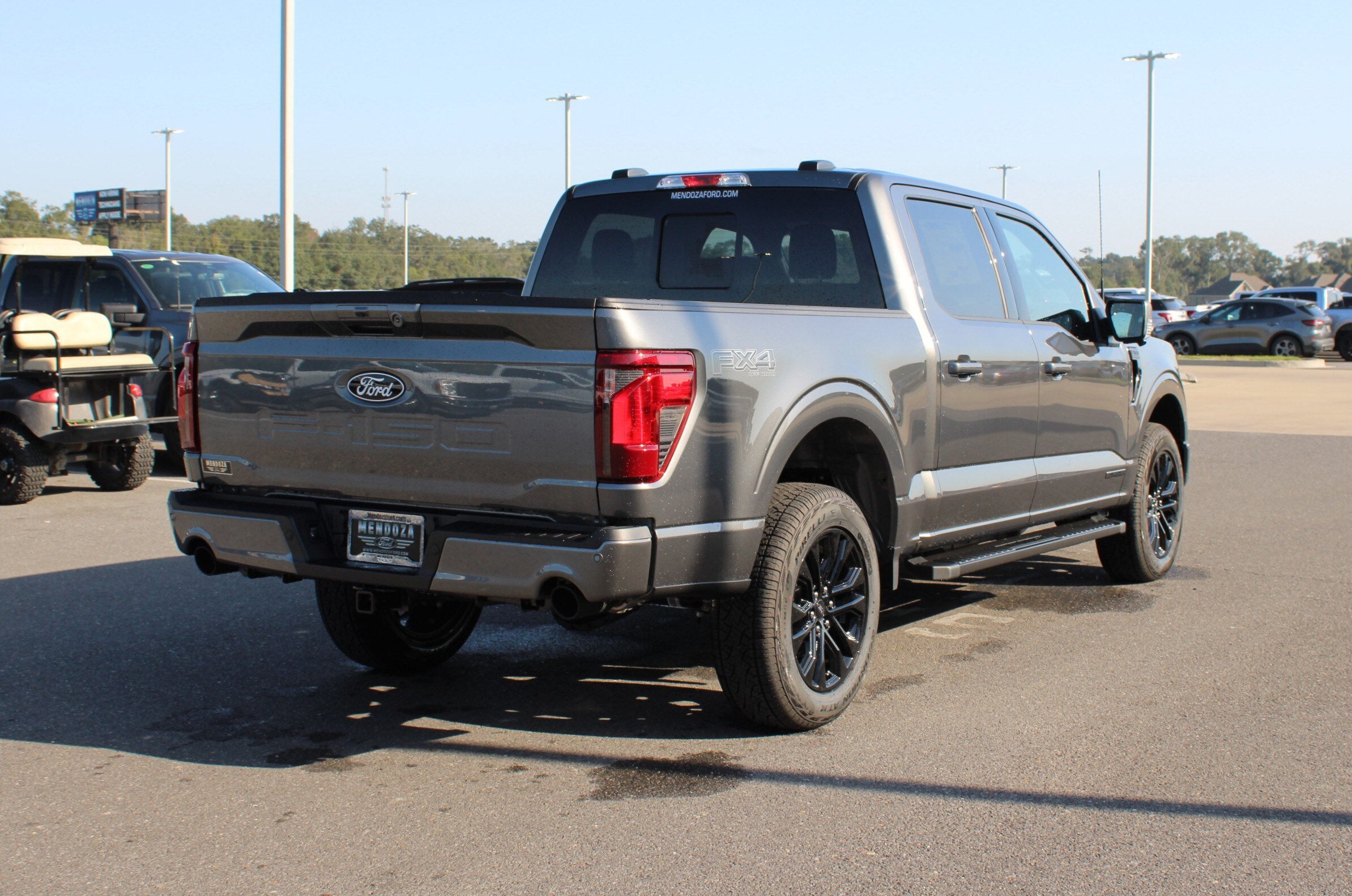 2025 Ford F-150 XLT photo 4