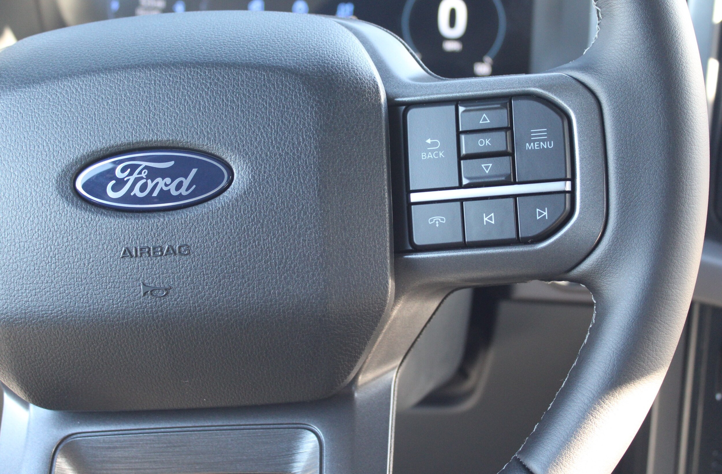 2025 Ford F-150 Lightning XLT - Photo 33