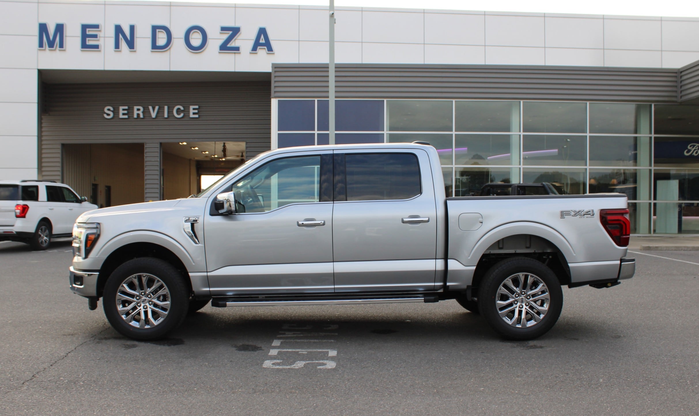 2025 Ford F-150 Lariat's photo