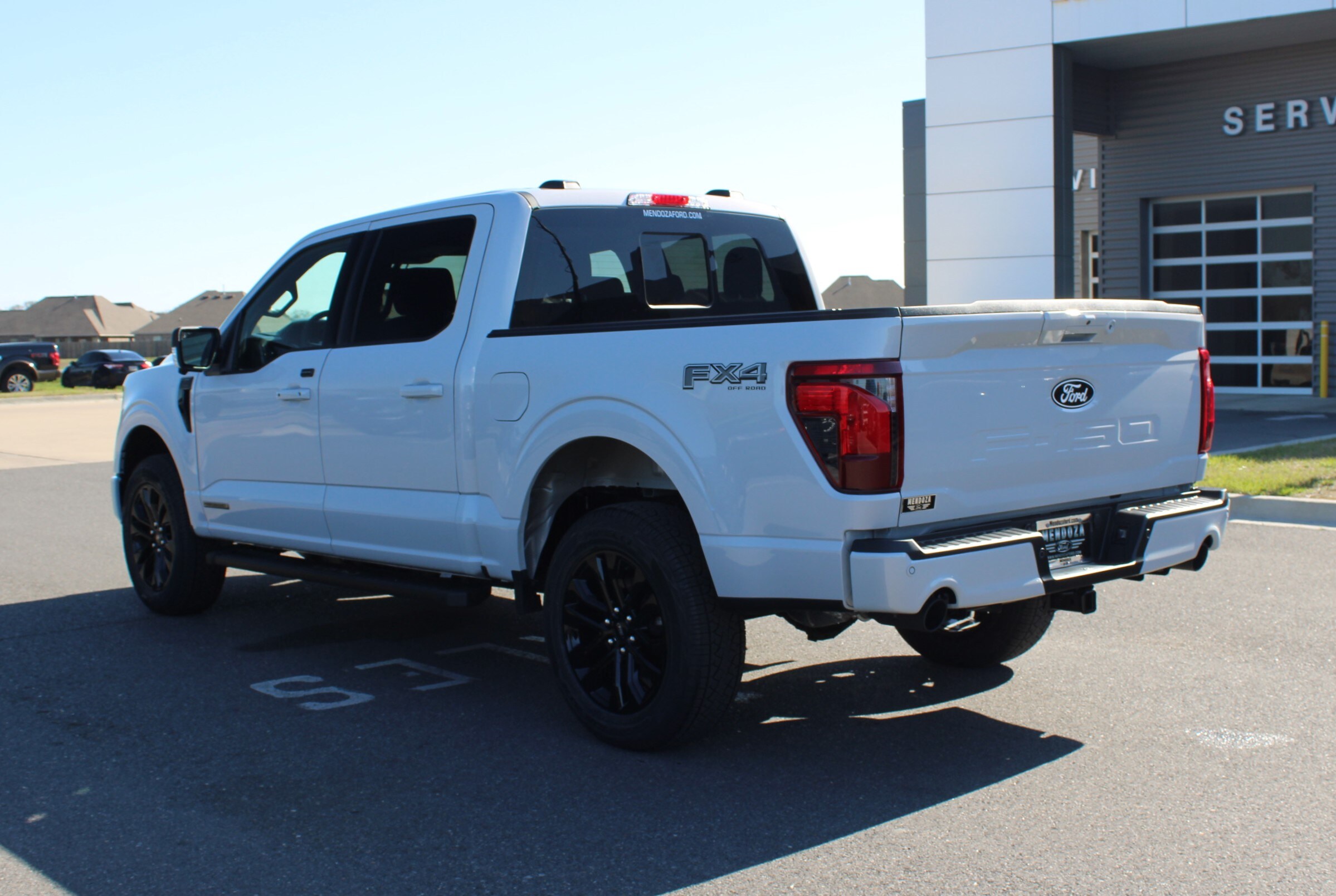 2025 Ford F-150 XLT photo 2