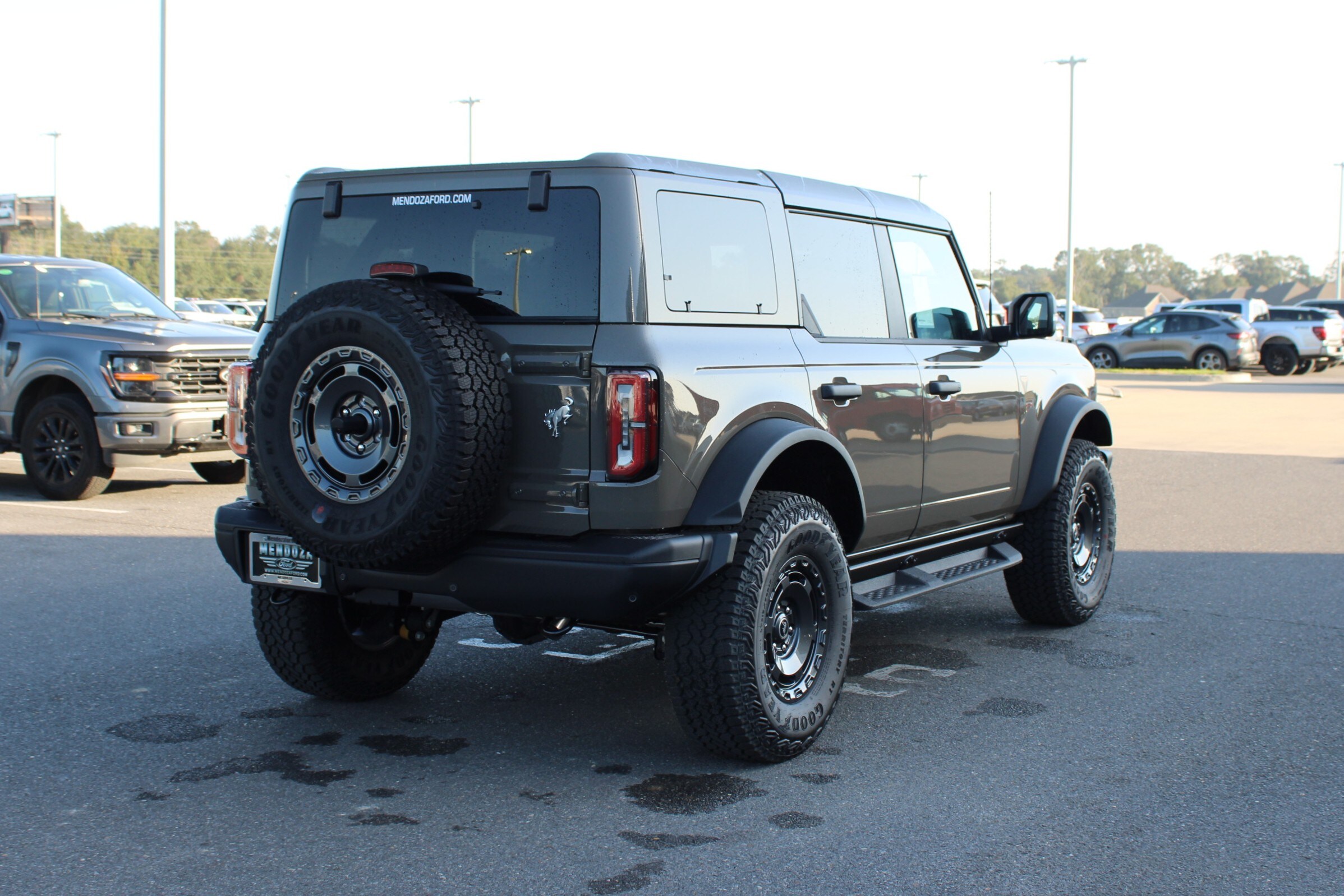 2025 Ford Bronco Badlands photo 3