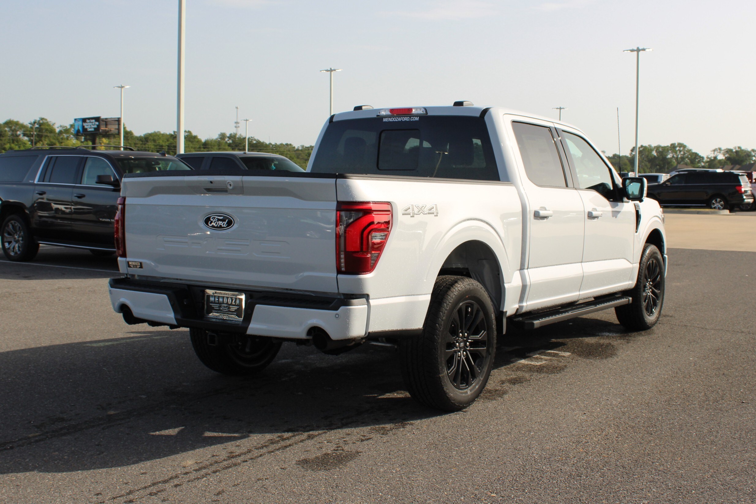 2025 Ford F-150 Lariat photo 4