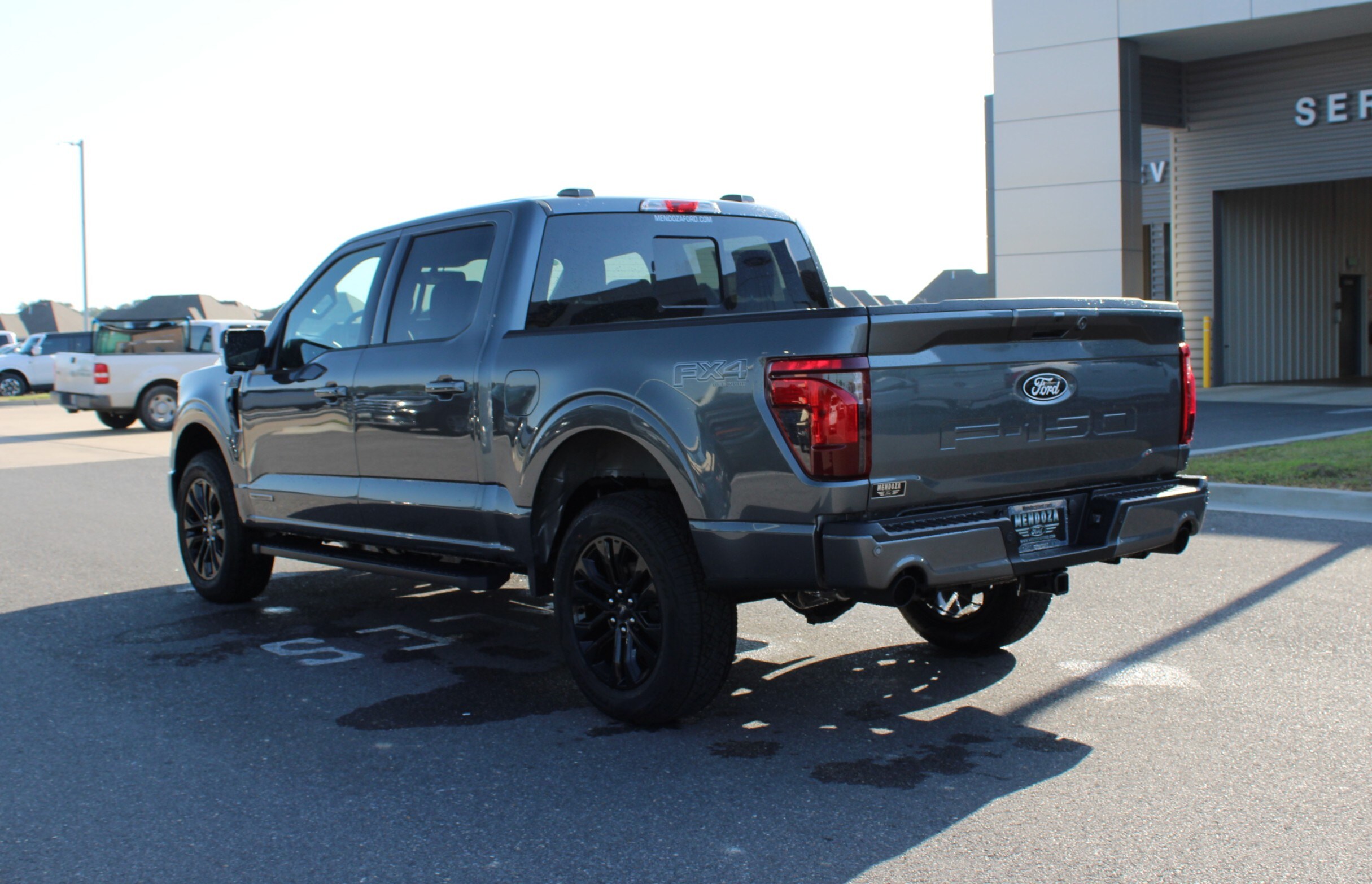 2025 Ford F-150 XLT photo 2