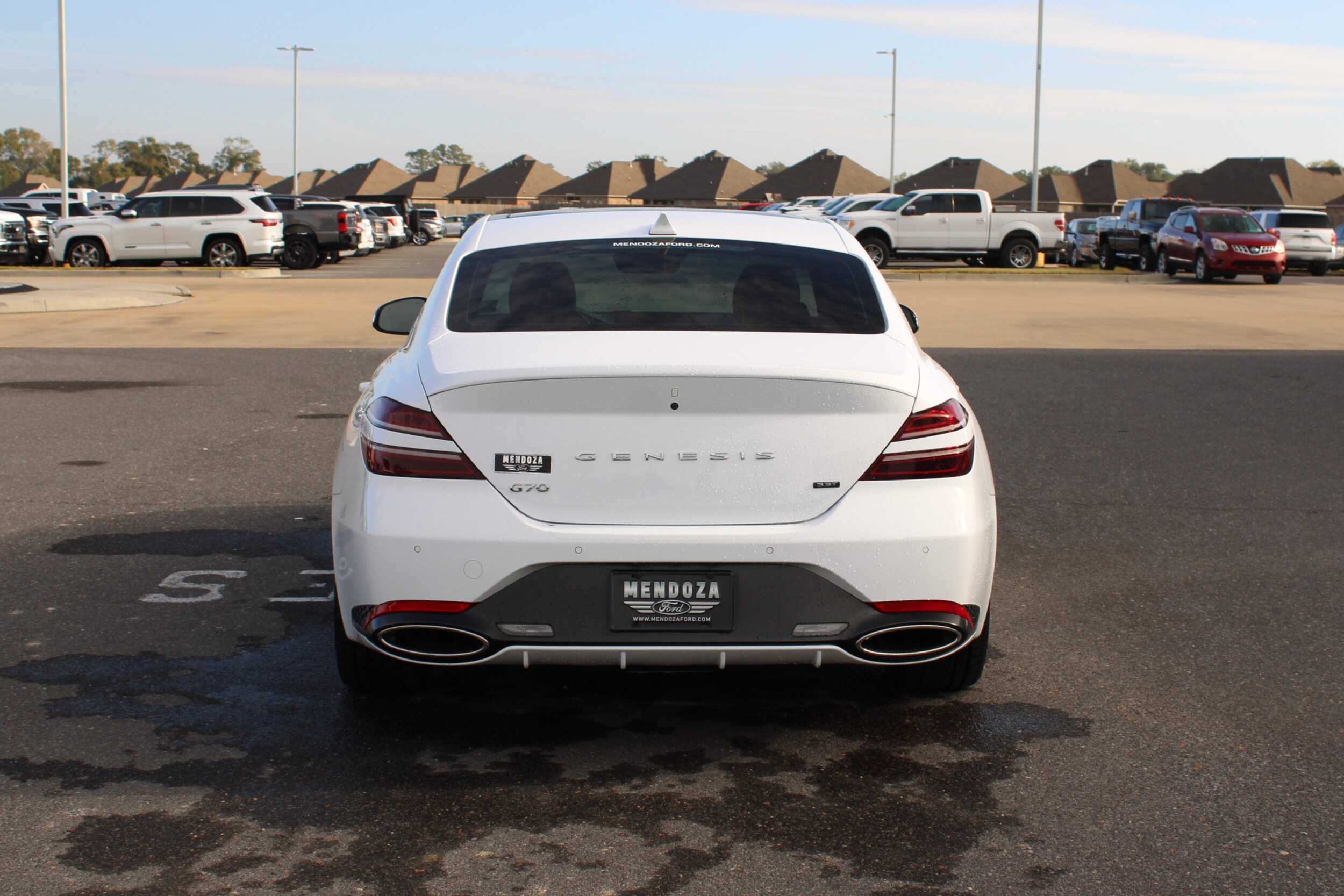 2023 Genesis G70 3.3T Sport Prestige photo 3
