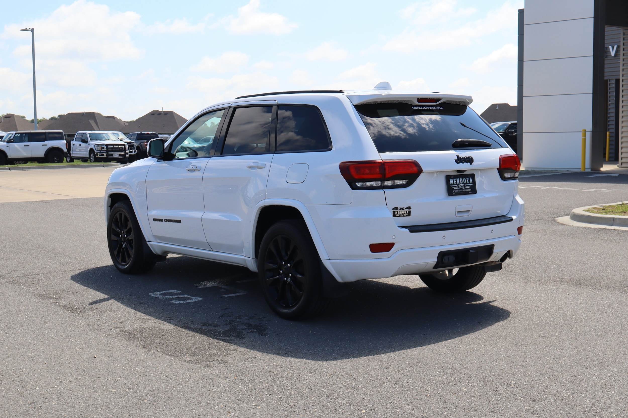 Used 2017 Jeep Grand Cherokee Altitude with VIN 1C4RJFAG8HC881835 for sale in Maurice, LA