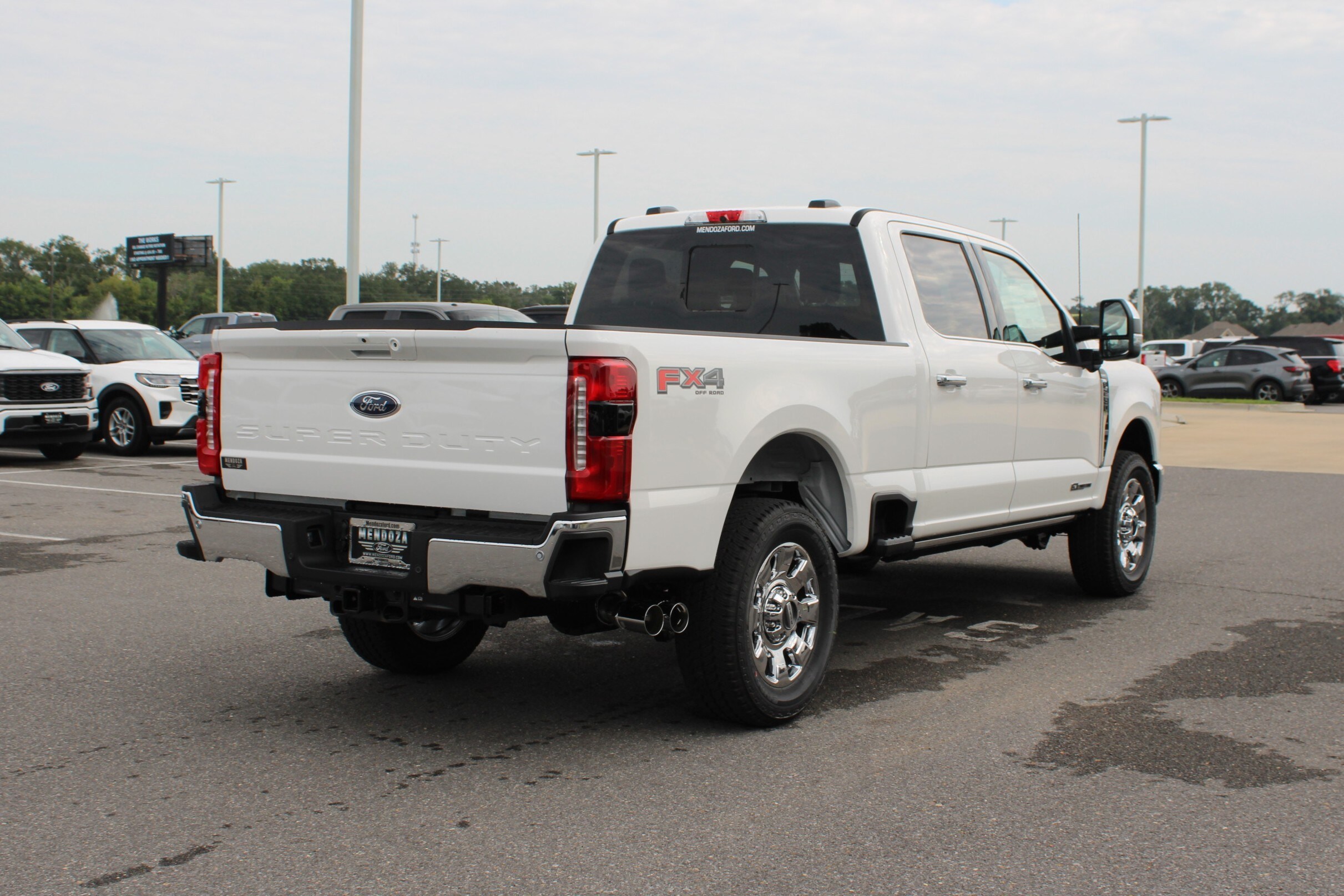 2026 Ford F-250 Lariat photo 4