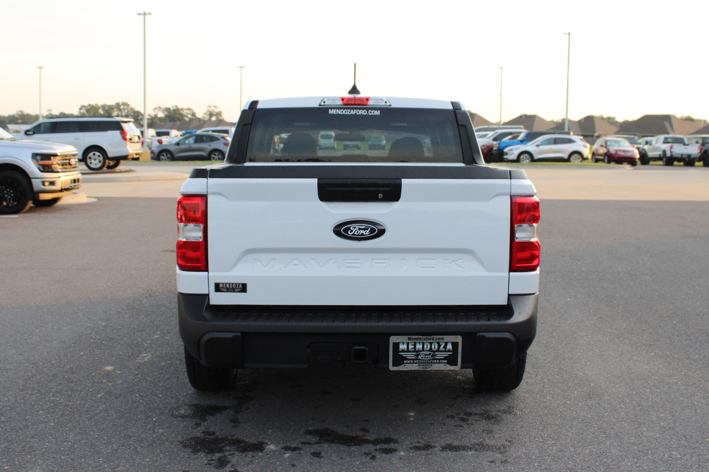 2025 Ford Maverick XLT photo 3