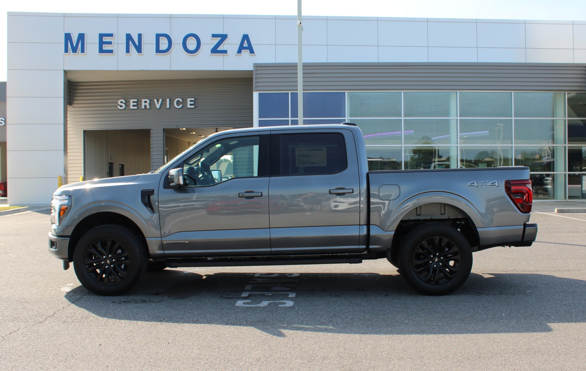2025 Ford F-150 Lariat's photo