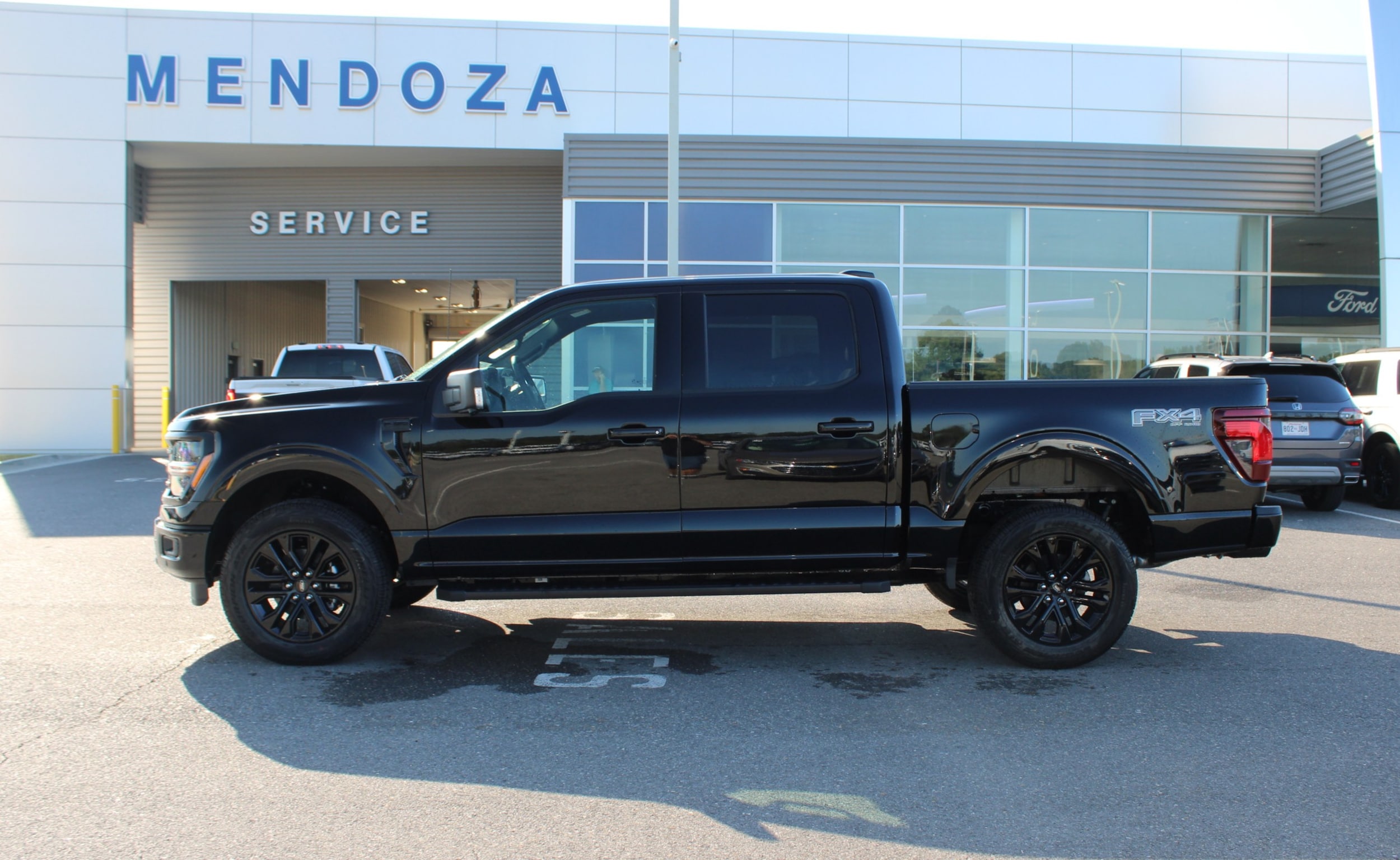 2025 Ford F-150 XLT's photo