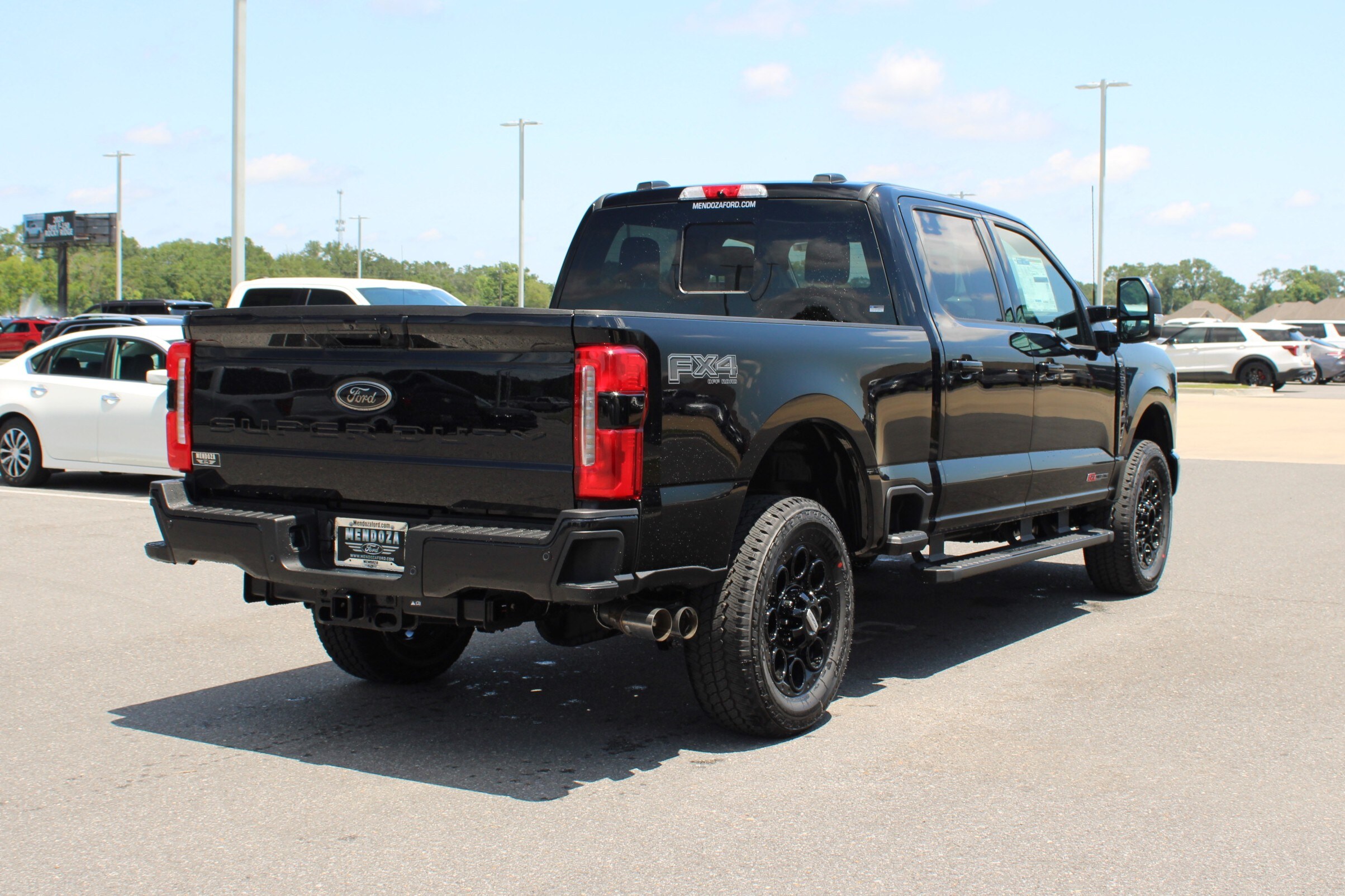 2025 Ford F-250 Lariat photo 4