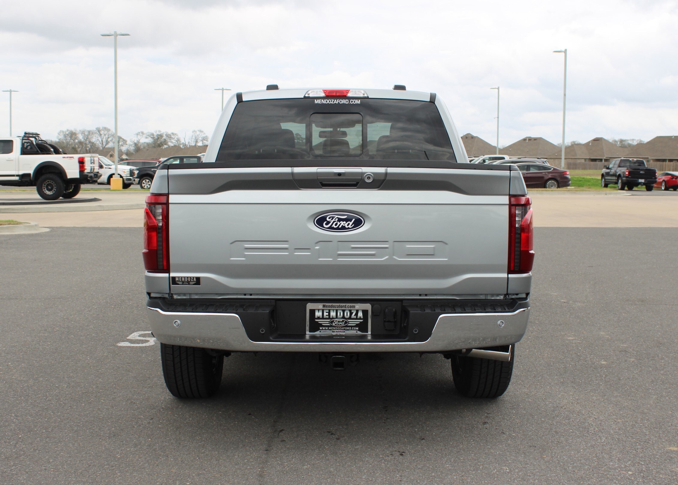 2025 Ford F-150 XLT photo 3