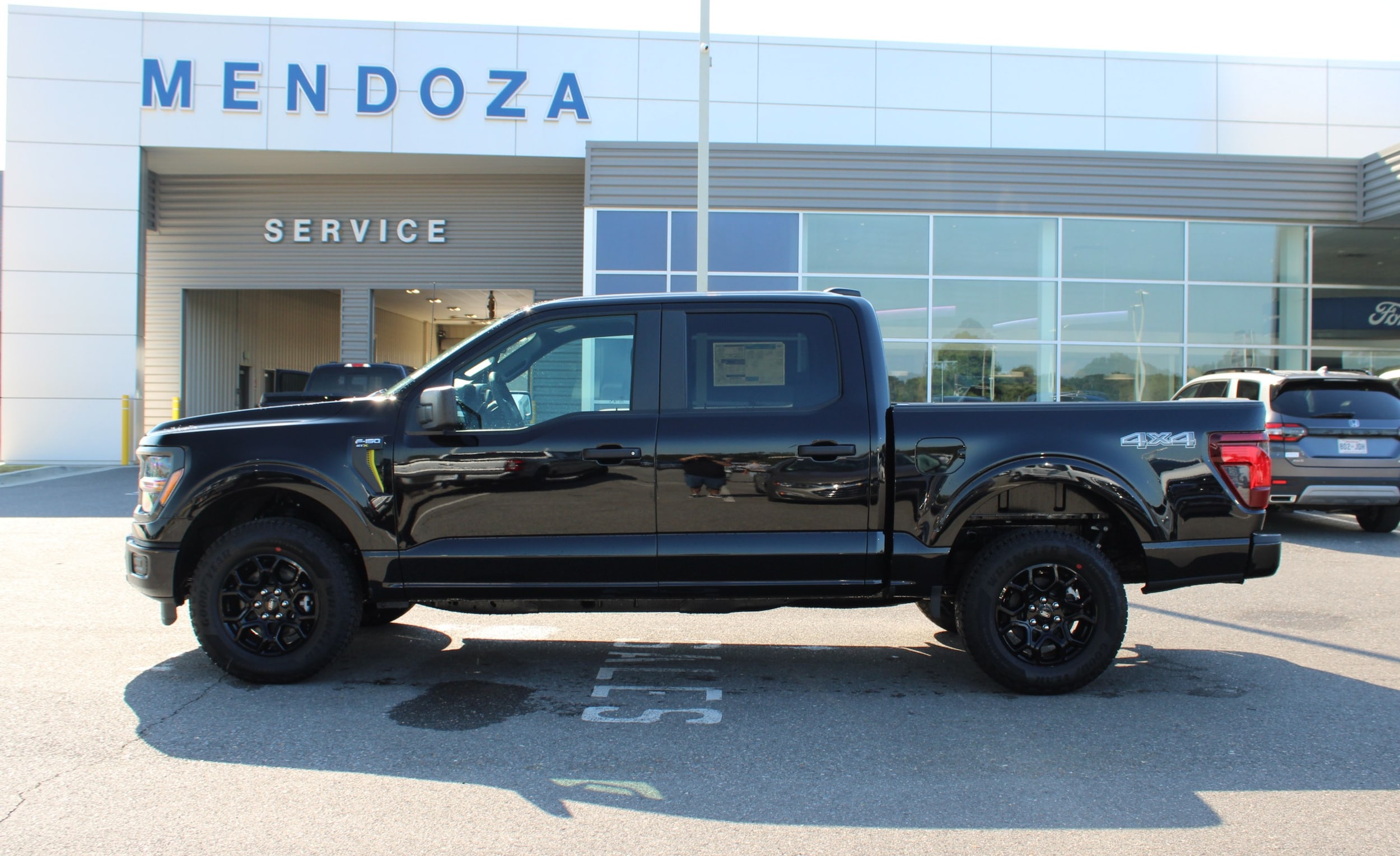 2025 Ford F-150 STX's photo