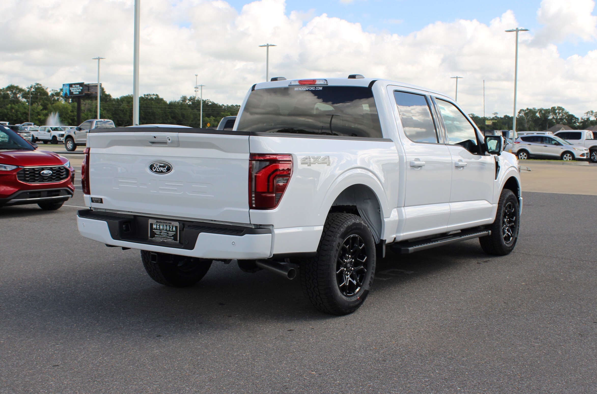 2025 Ford F-150 Lariat photo 4