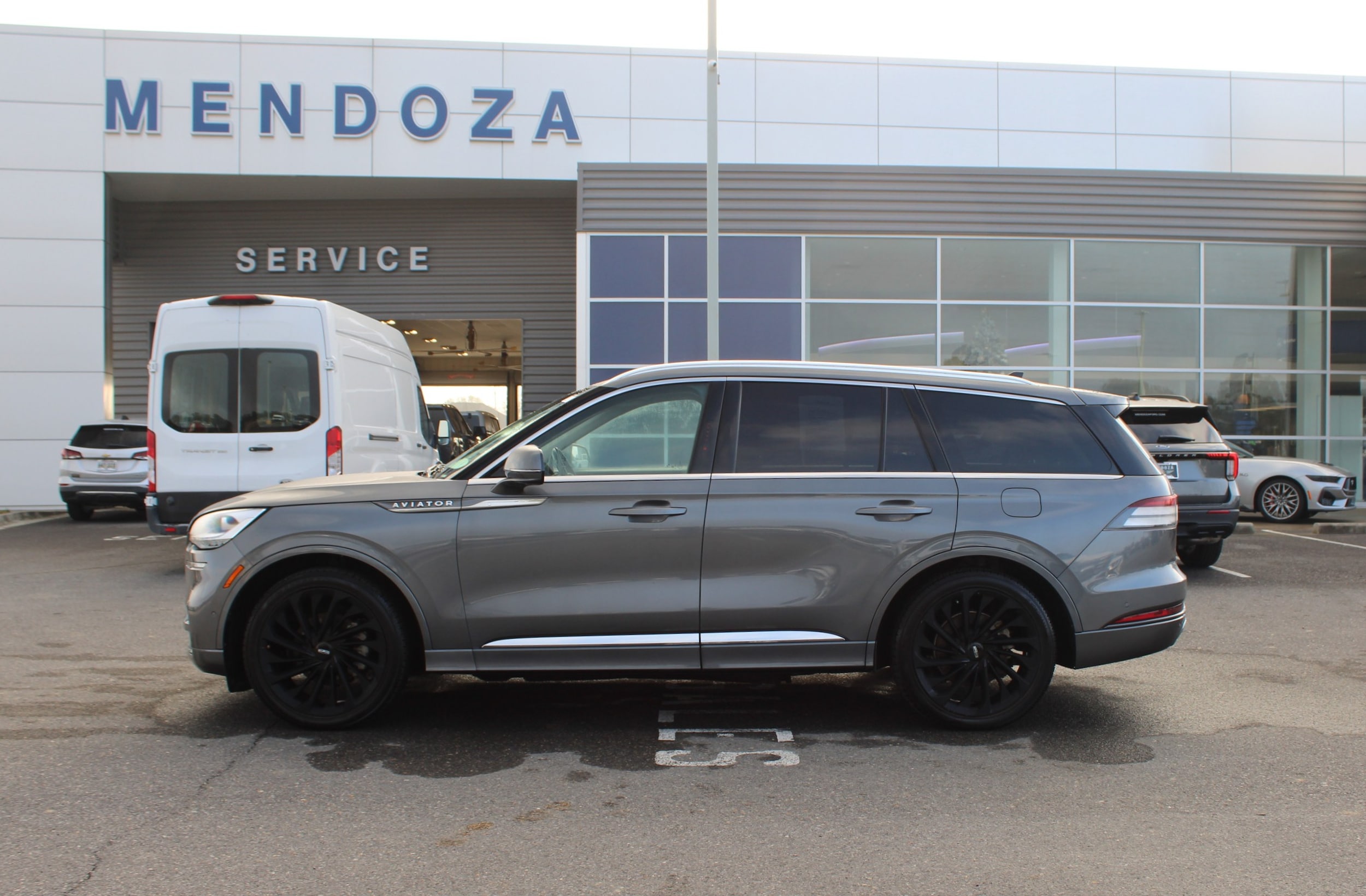 2022 Lincoln Aviator Reserve's photo