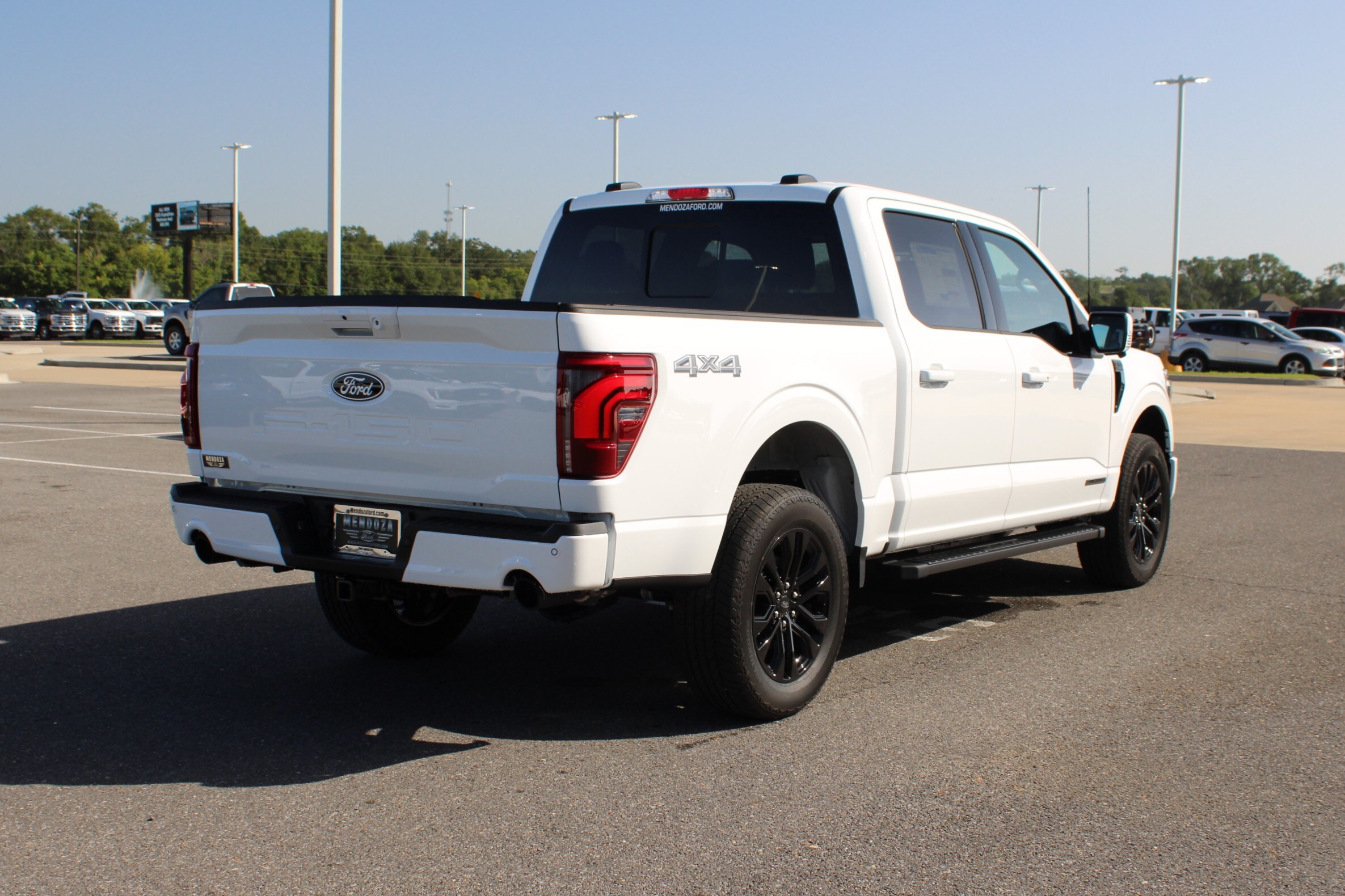 2025 Ford F-150 Lariat photo 4