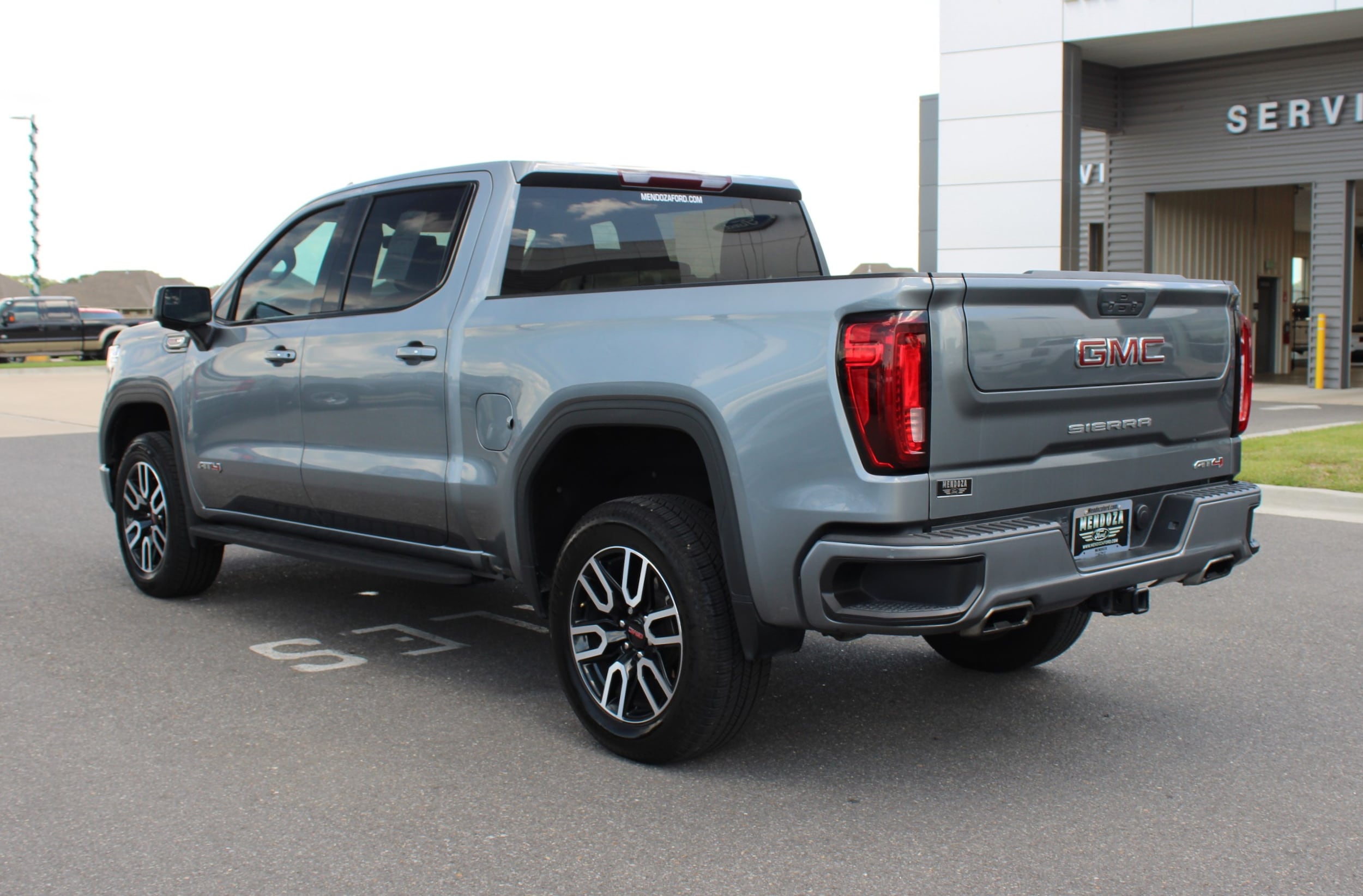 Used 2021 GMC Sierra 1500 AT4 with VIN 3GTP9EEL9MG449246 for sale in Maurice, LA