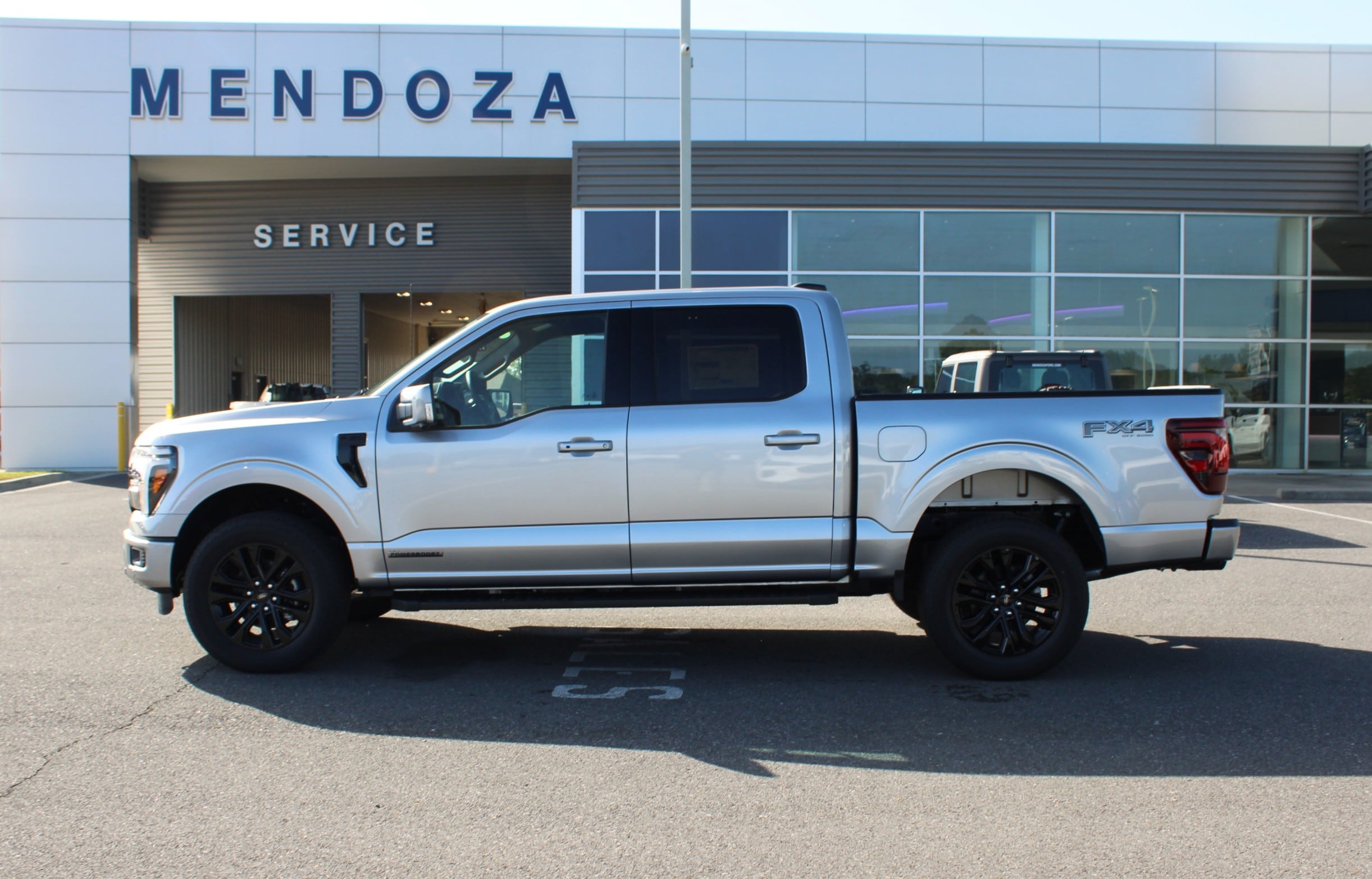 2025 Ford F-150 Lariat's photo