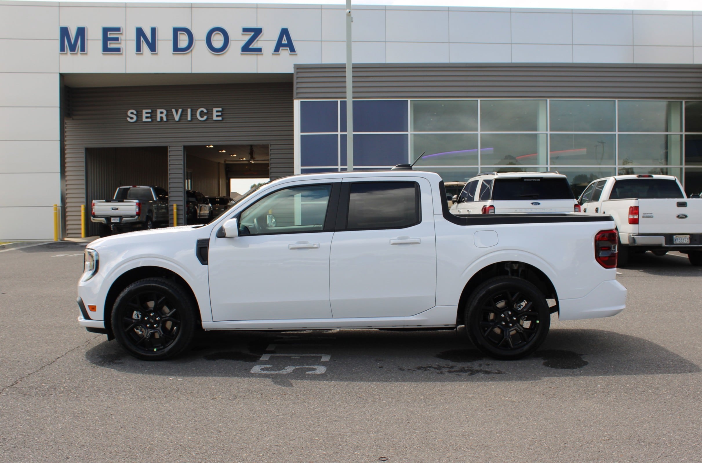 2025 Ford Maverick Lobo's photo