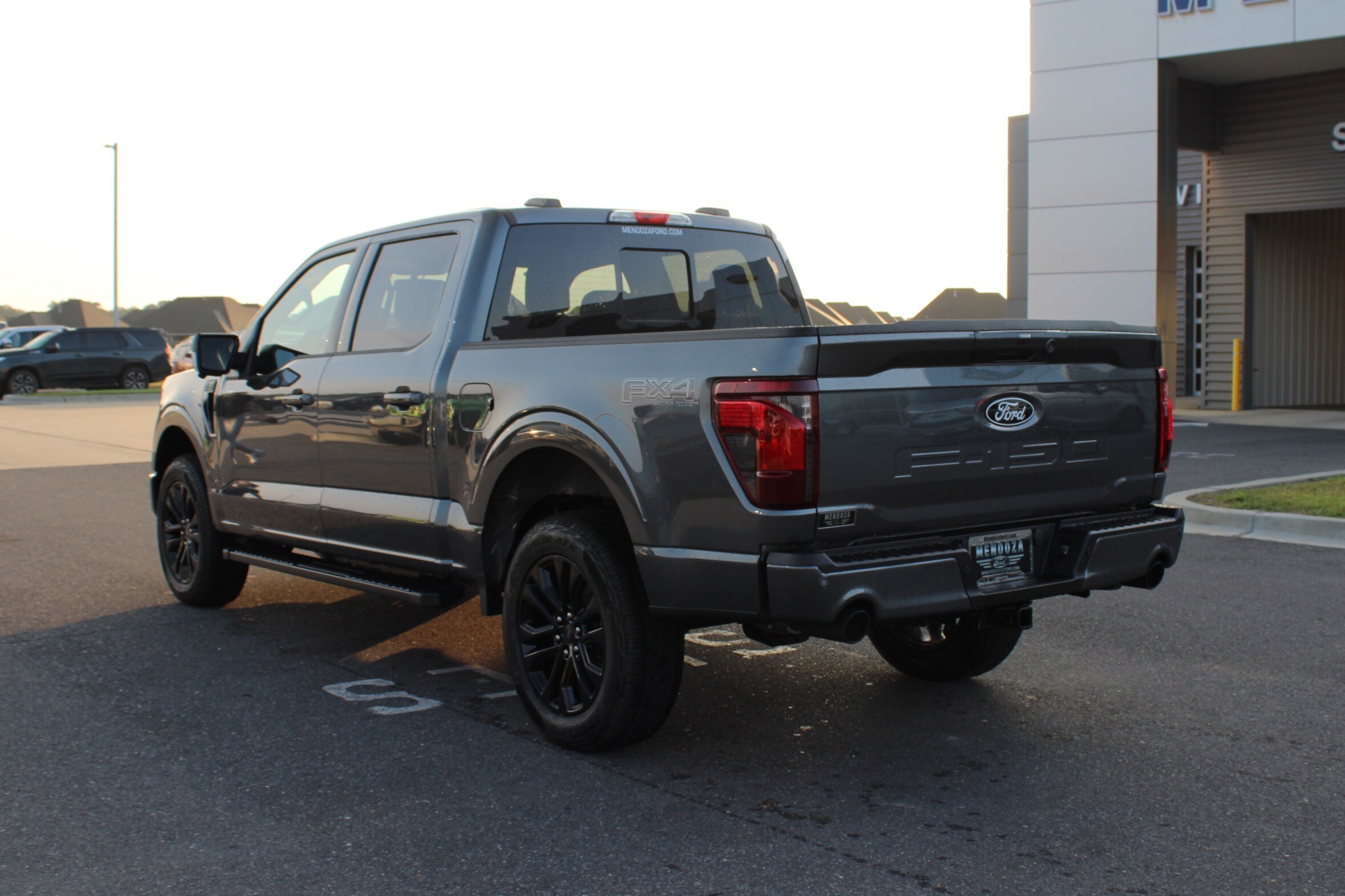 2025 Ford F-150 XLT photo 2