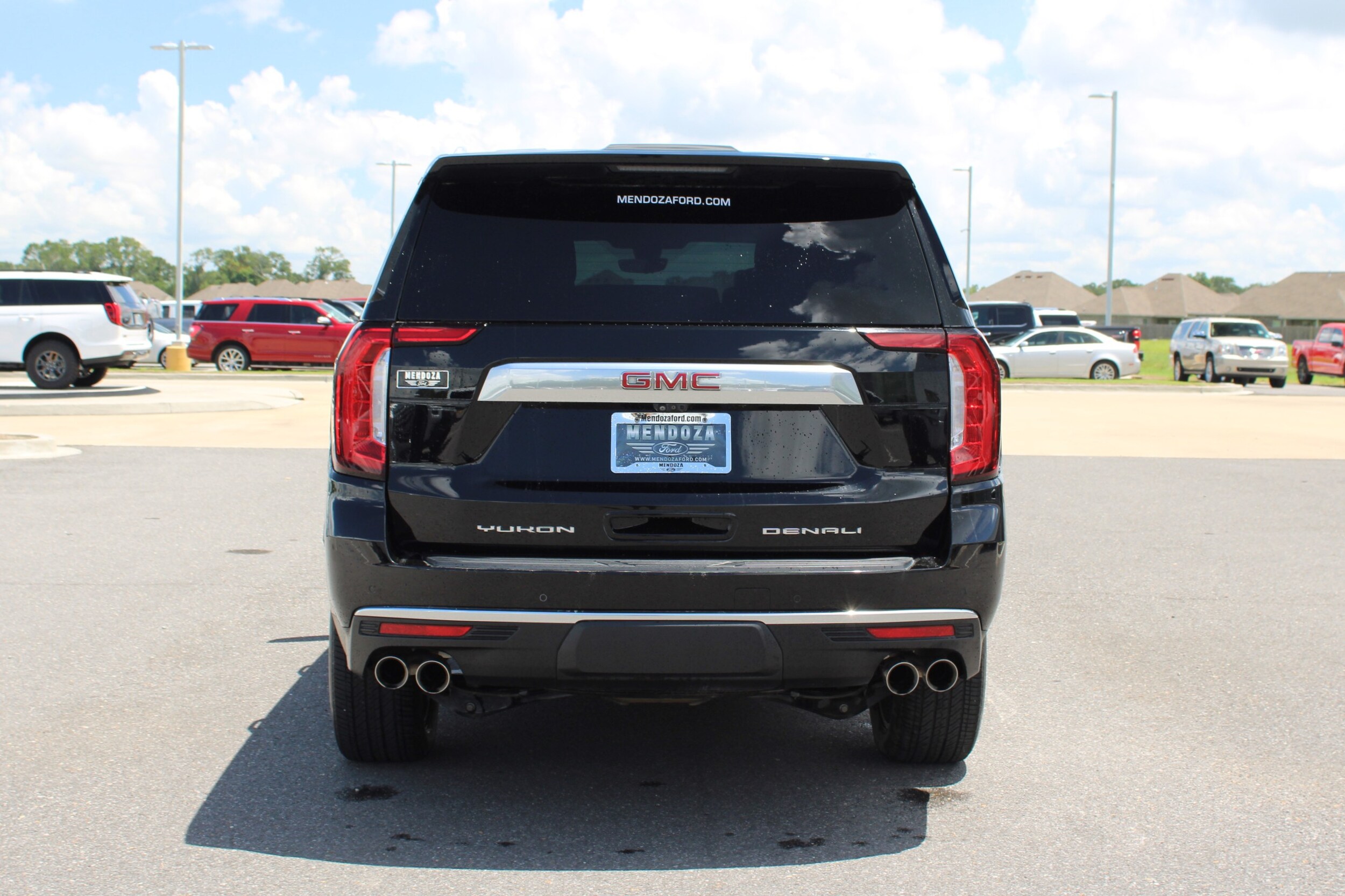 2021 Gmc Yukon Denali photo 3