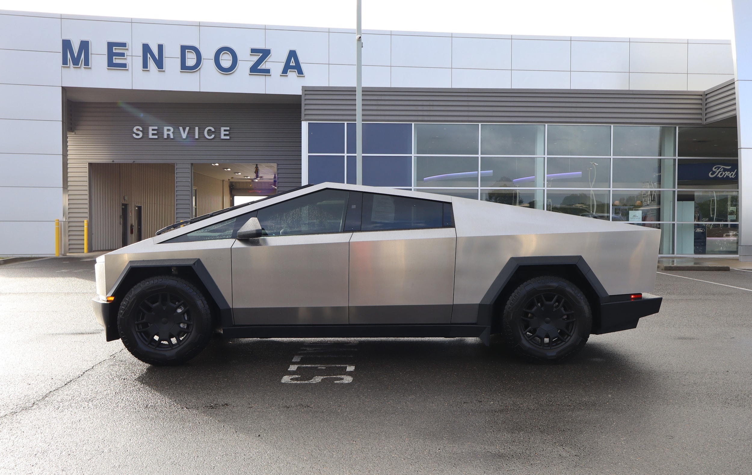 2024 Tesla Cybertruck Cyberbeast's photo