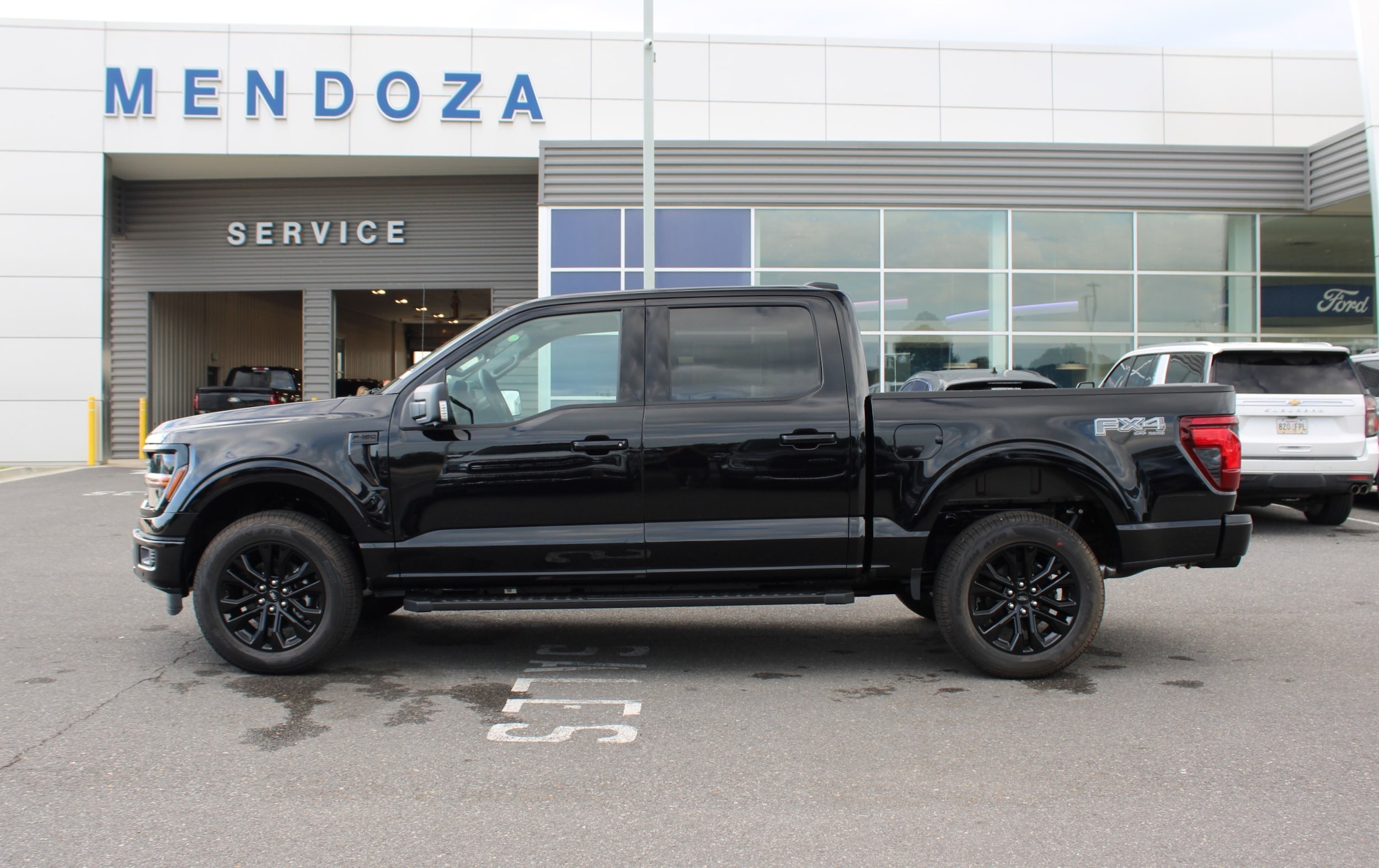 2025 Ford F-150 XLT's photo