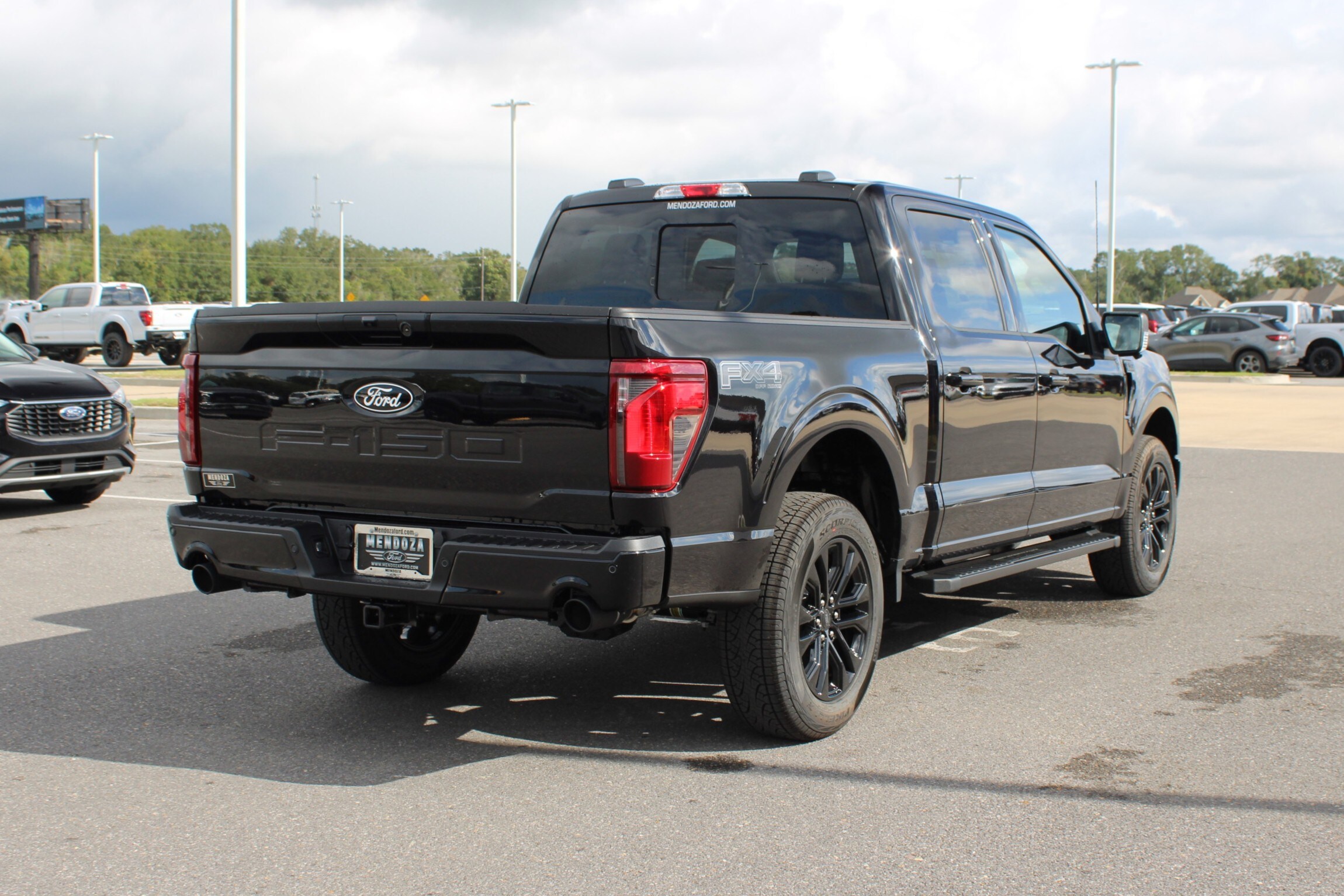 2025 Ford F-150 XLT photo 4