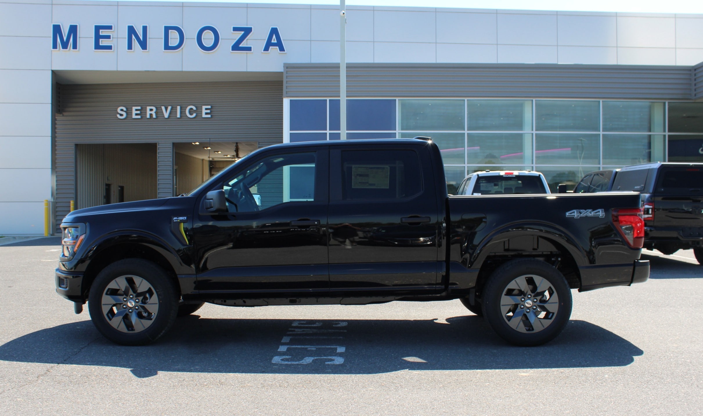 2025 Ford F-150 STX's photo