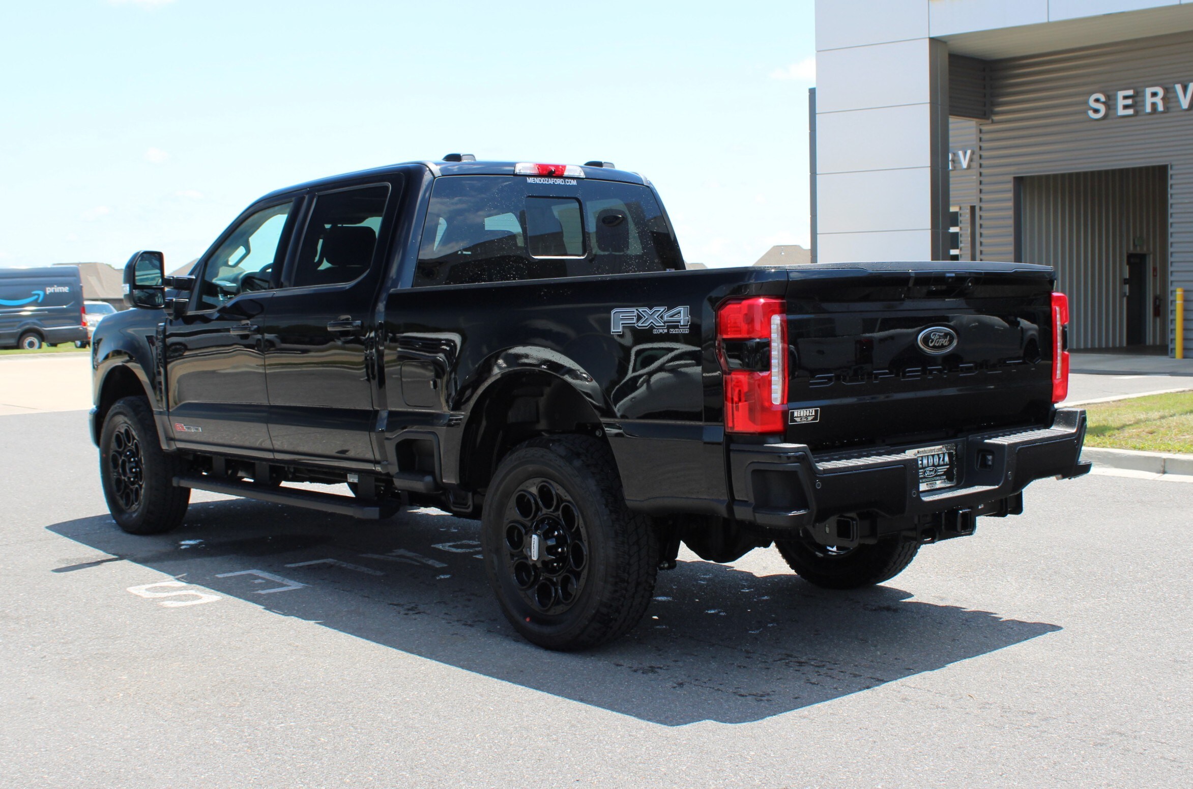 2025 Ford F-250 Lariat photo 2