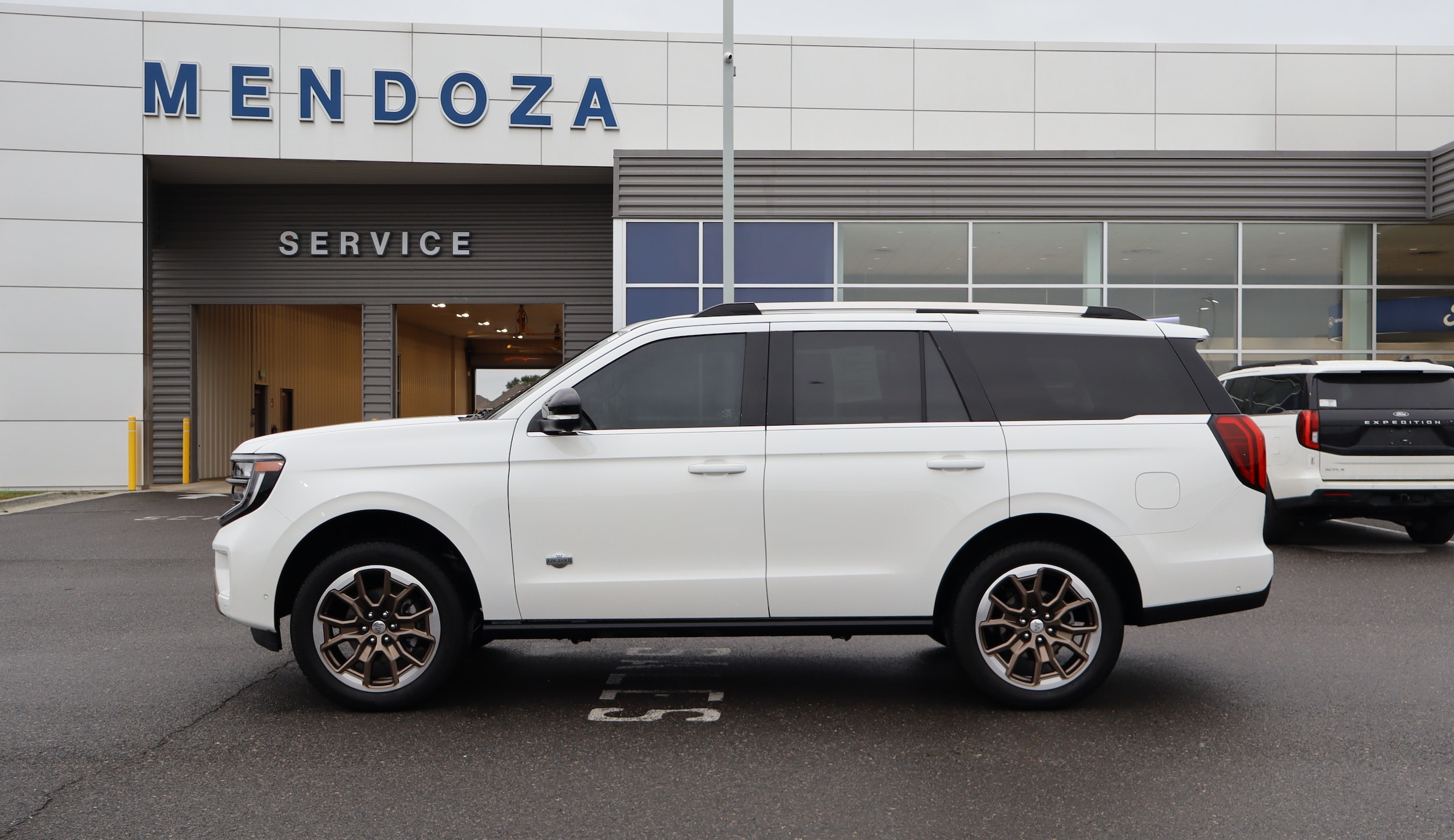 2025 Ford Expedition King Ranch 4X4's photo