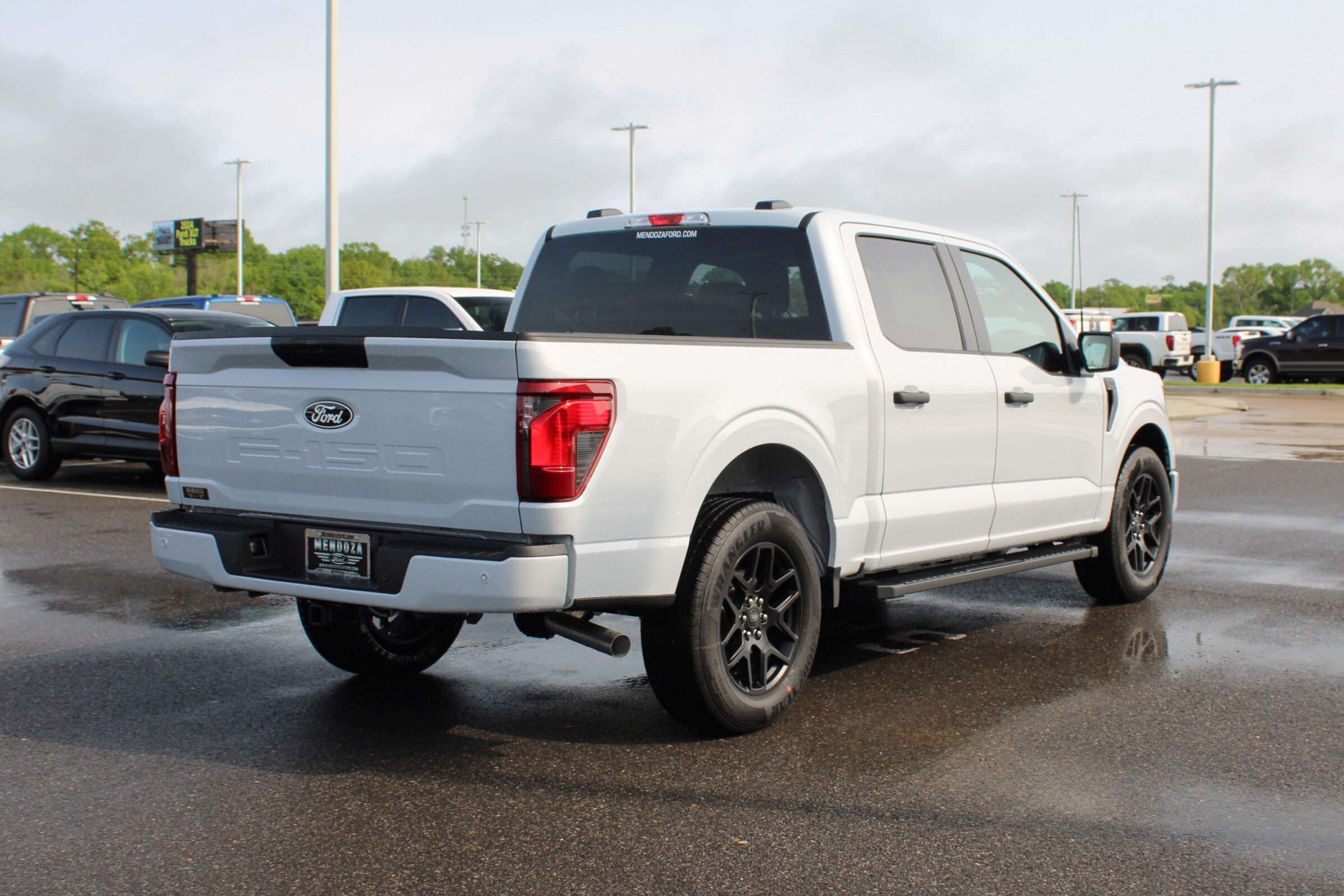 2025 Ford F-150 STX photo 4