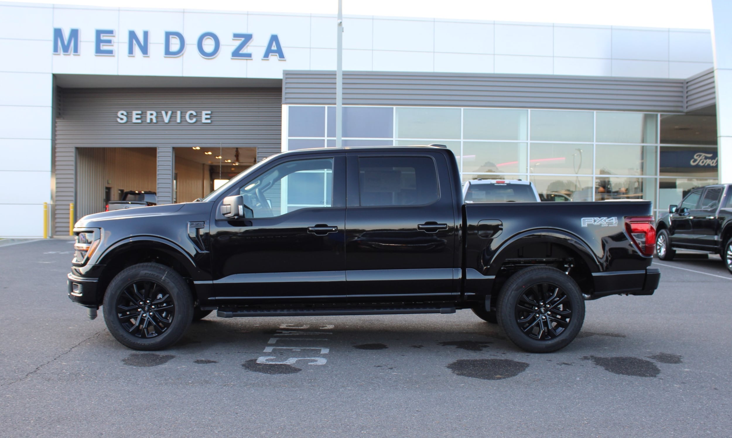 2025 Ford F-150 XLT's photo