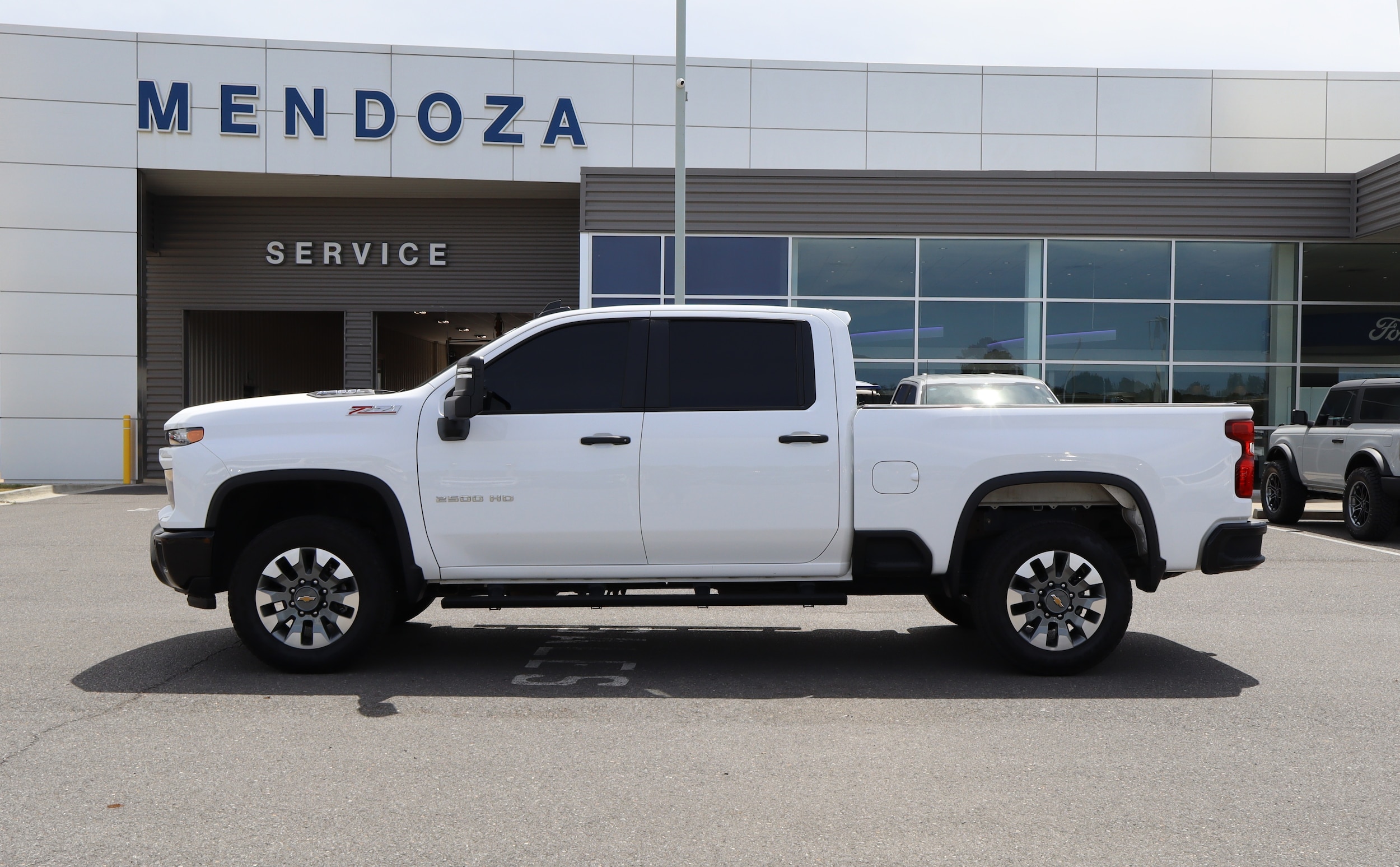2025 Chevrolet Silverado HD Custom 4WD Crew Cab Standard Box's photo