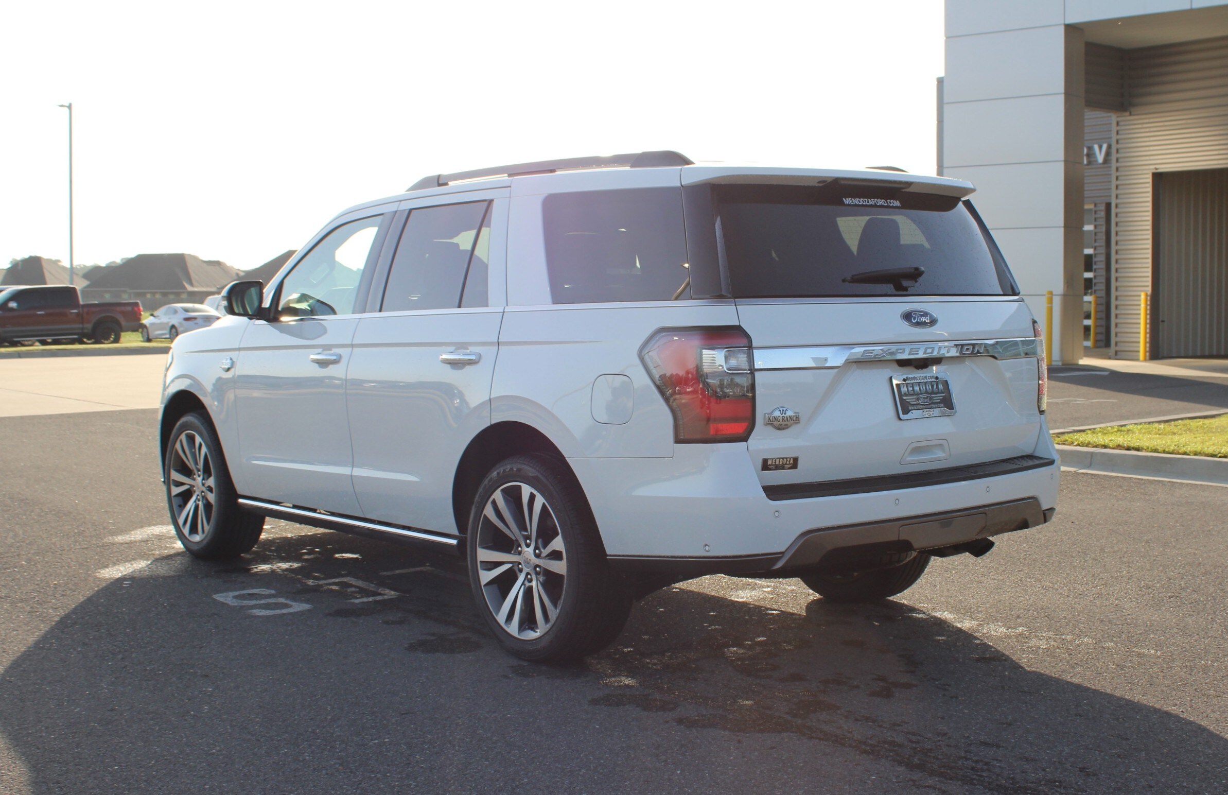 2021 Ford Expedition King Ranch photo 2