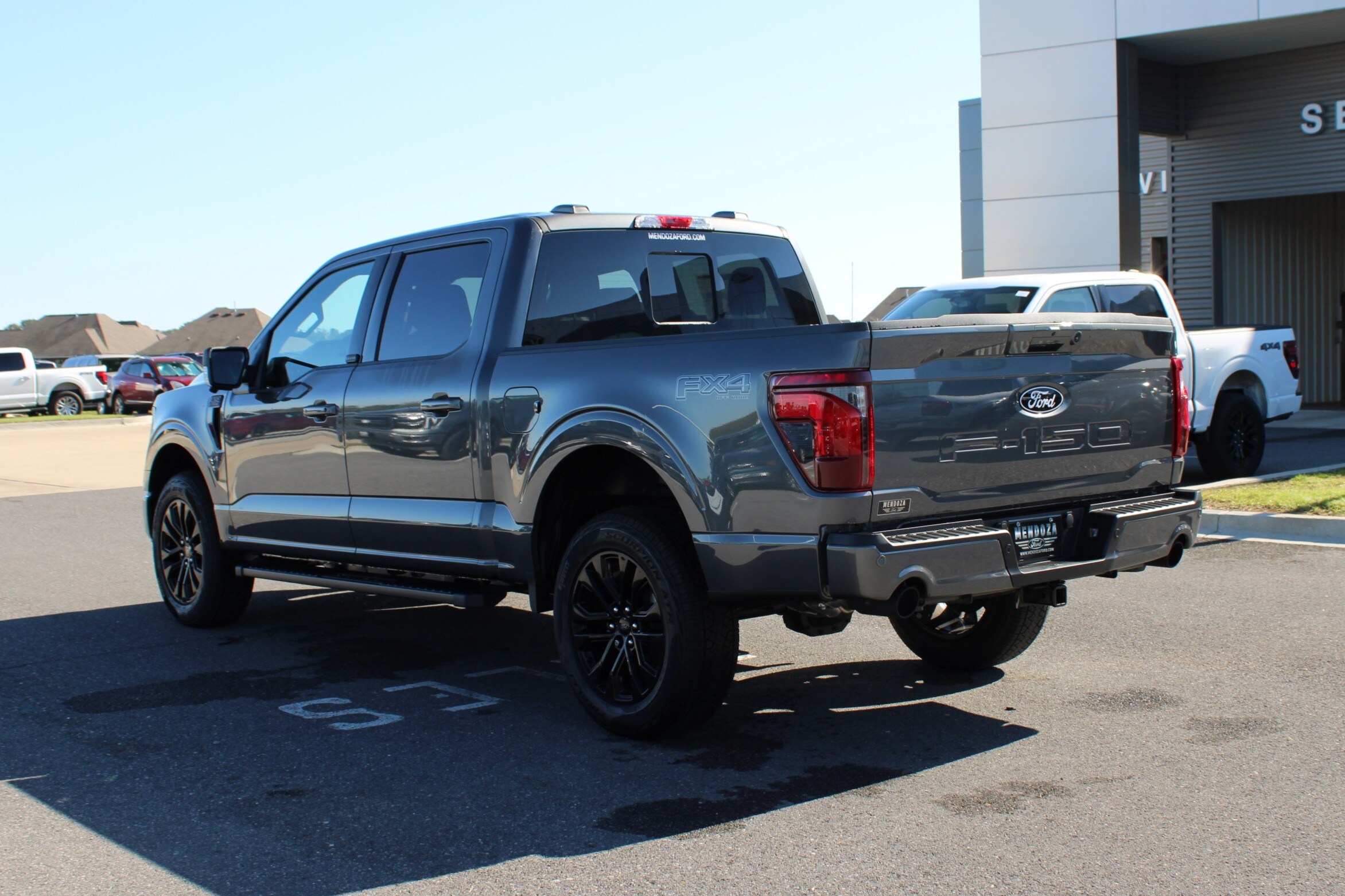 2025 Ford F-150 XLT photo 2