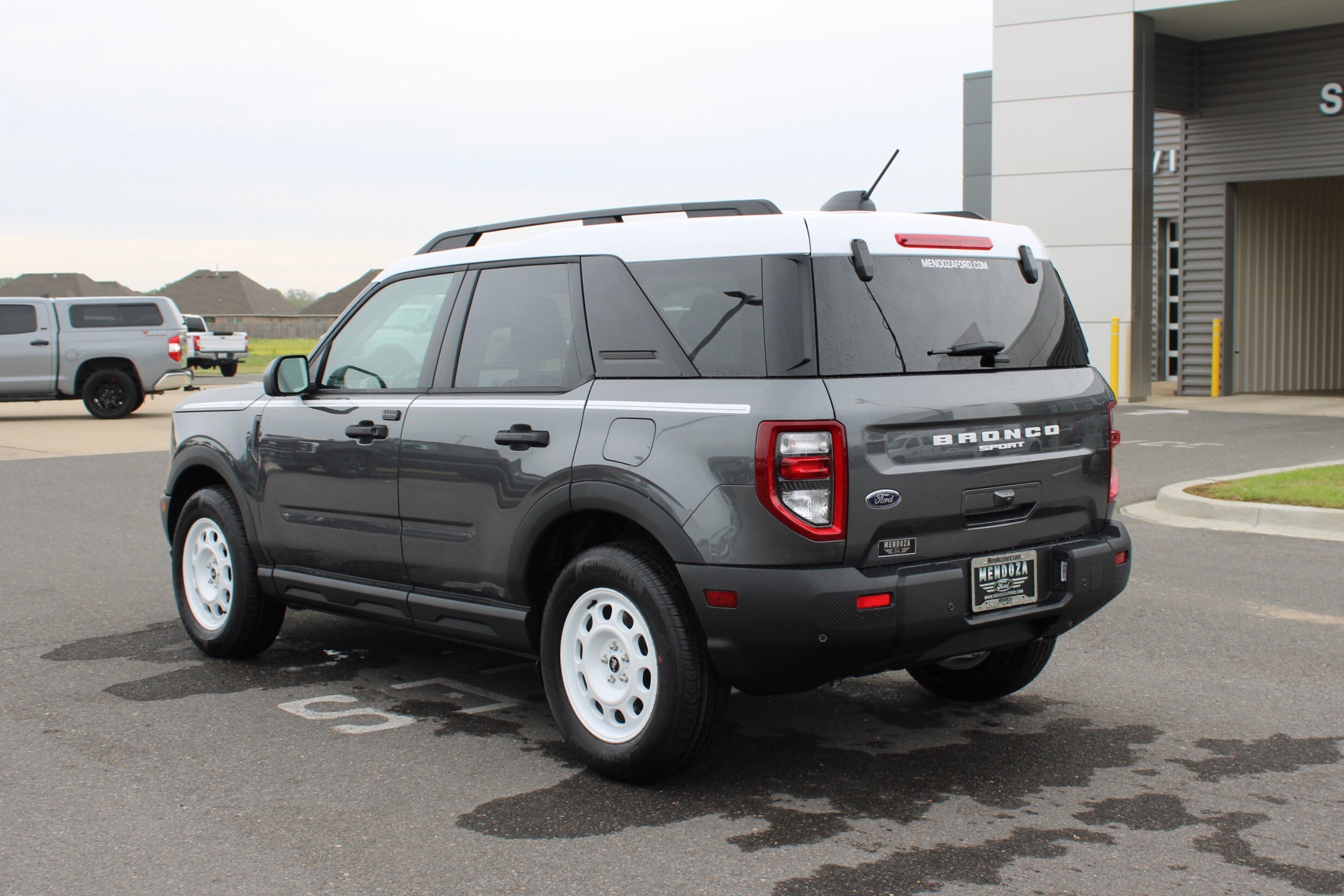 2025 Ford Bronco Sport Heritage photo 2
