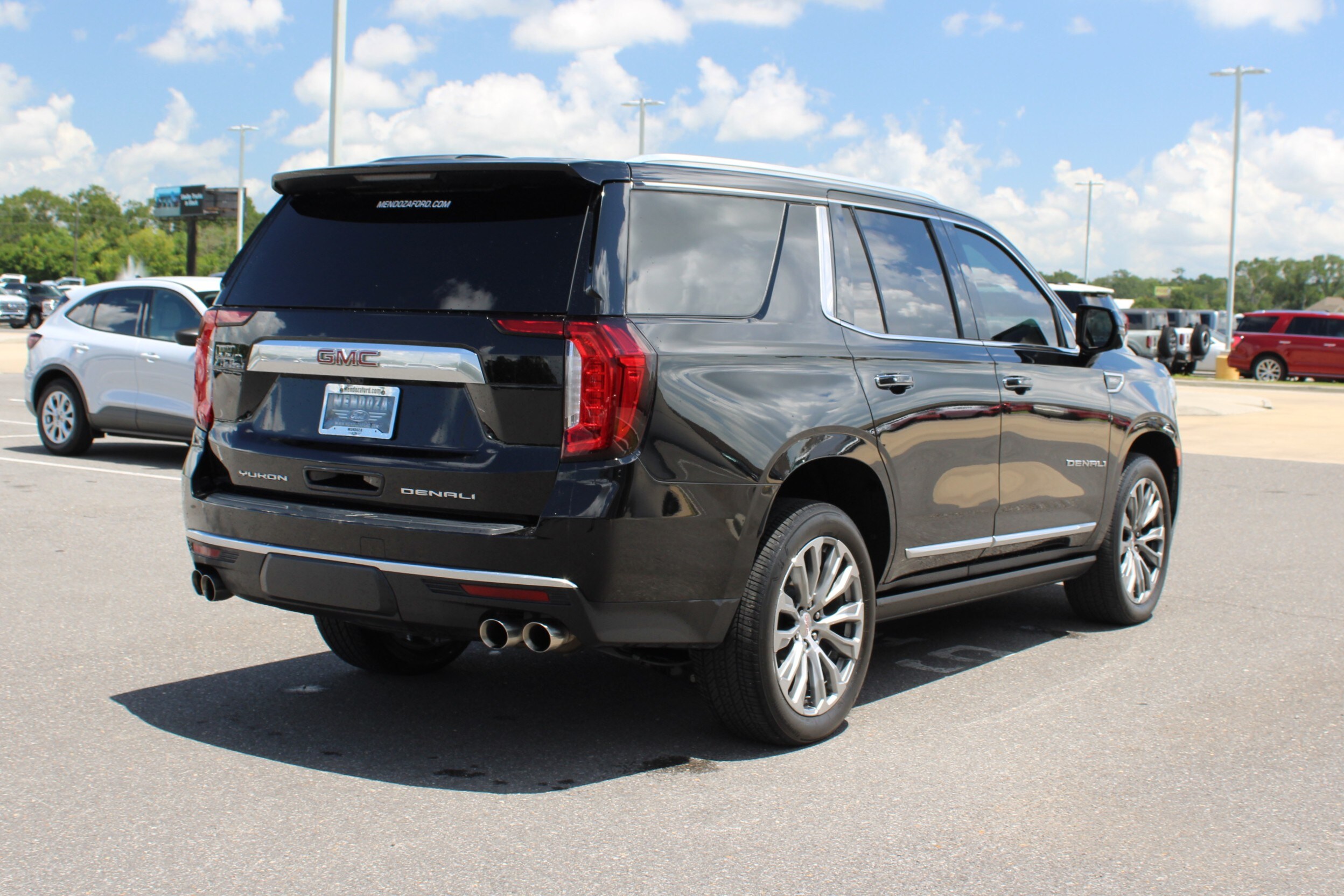 2021 Gmc Yukon Denali photo 4